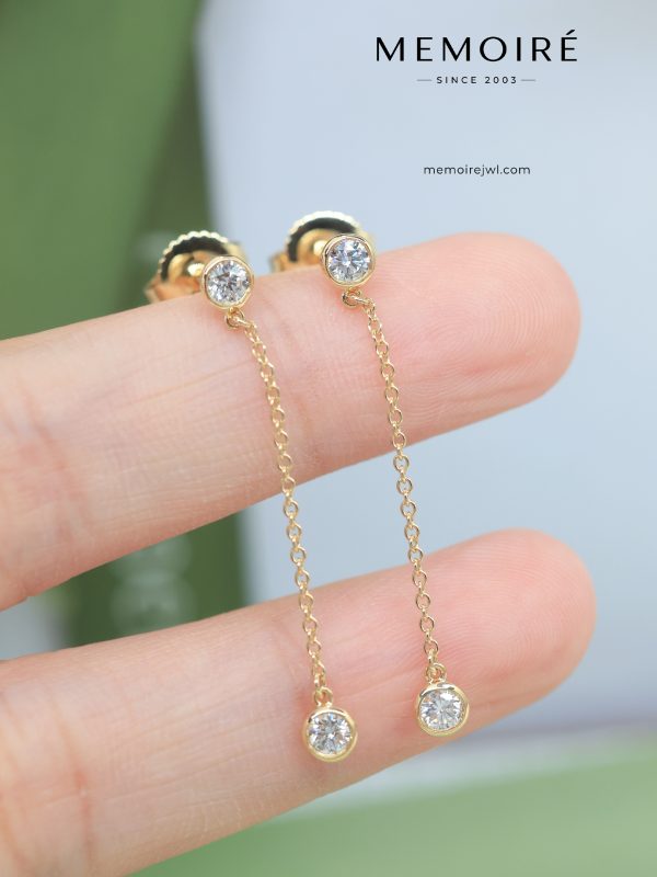 MEMOIRÉ Yellow Gold 2-Stone 0.05ct Each Diamond Drop Earrings
