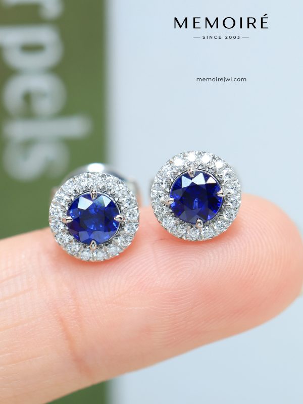 MEMOIRÉ Platinum 0.40ct Royal Blue Sapphire & Diamond Halo Stud Earrings