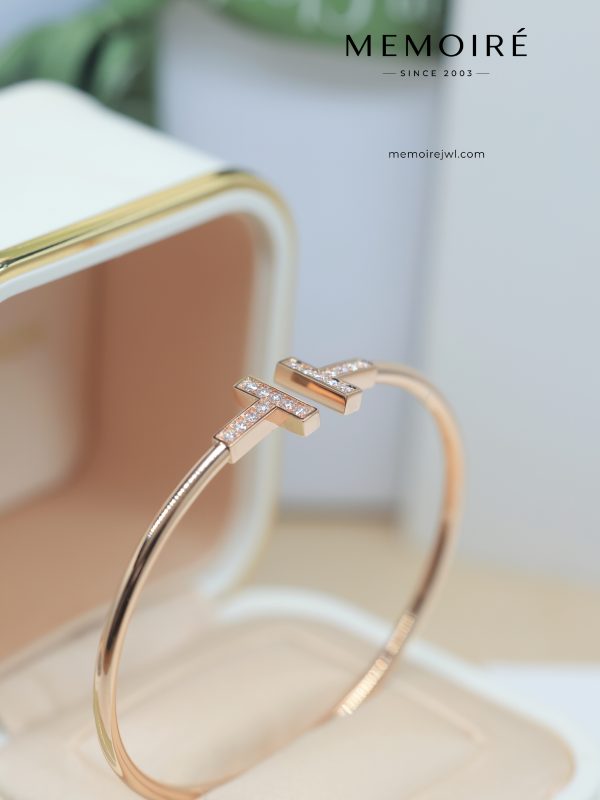MEMOIRÉ Double T Pave Diamond Bangle in Rose Gold