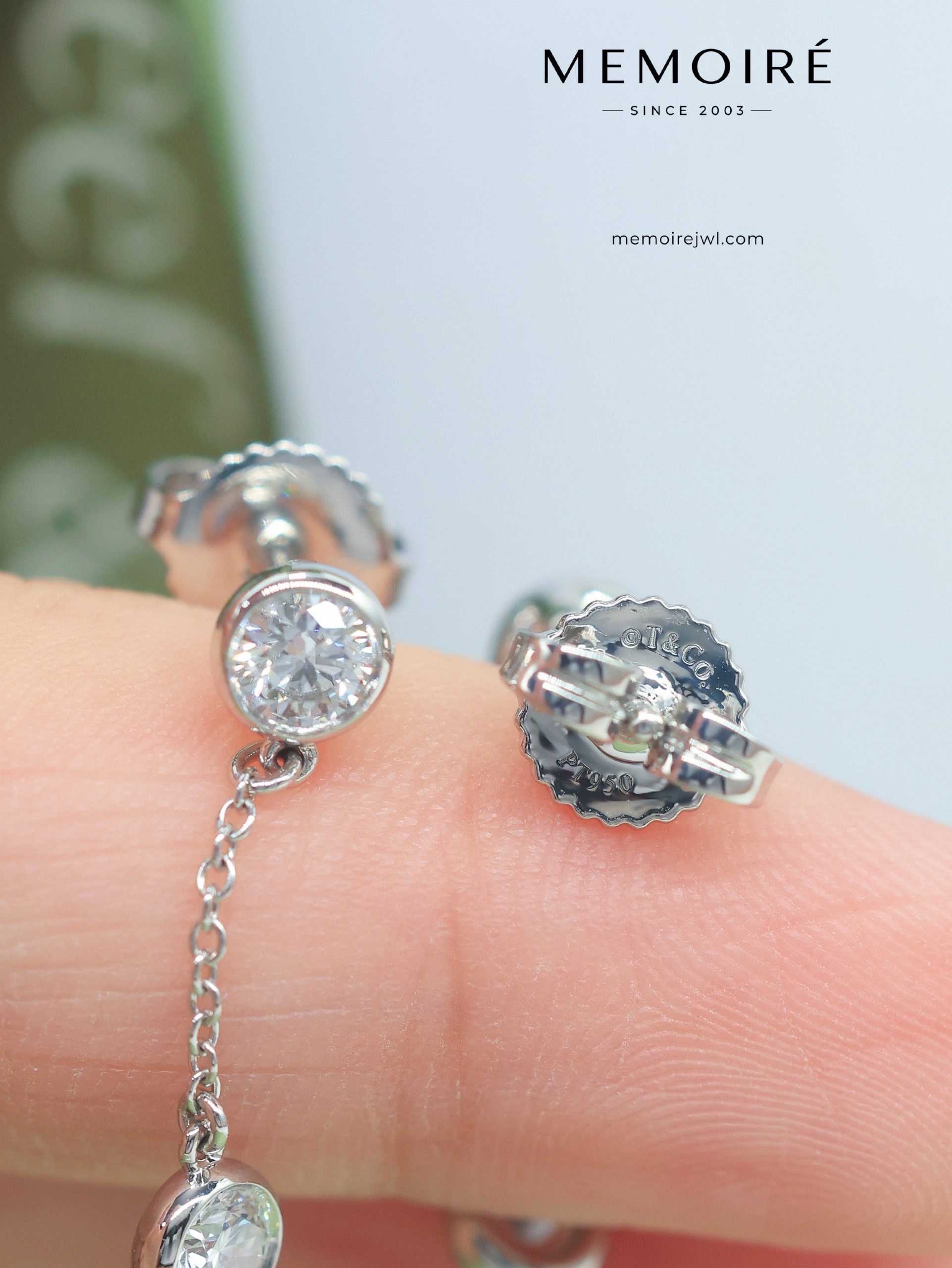 MEMOIRÉ Platinum 0.5ct Bubble Drop Earrings (5-Stone) - Image 5