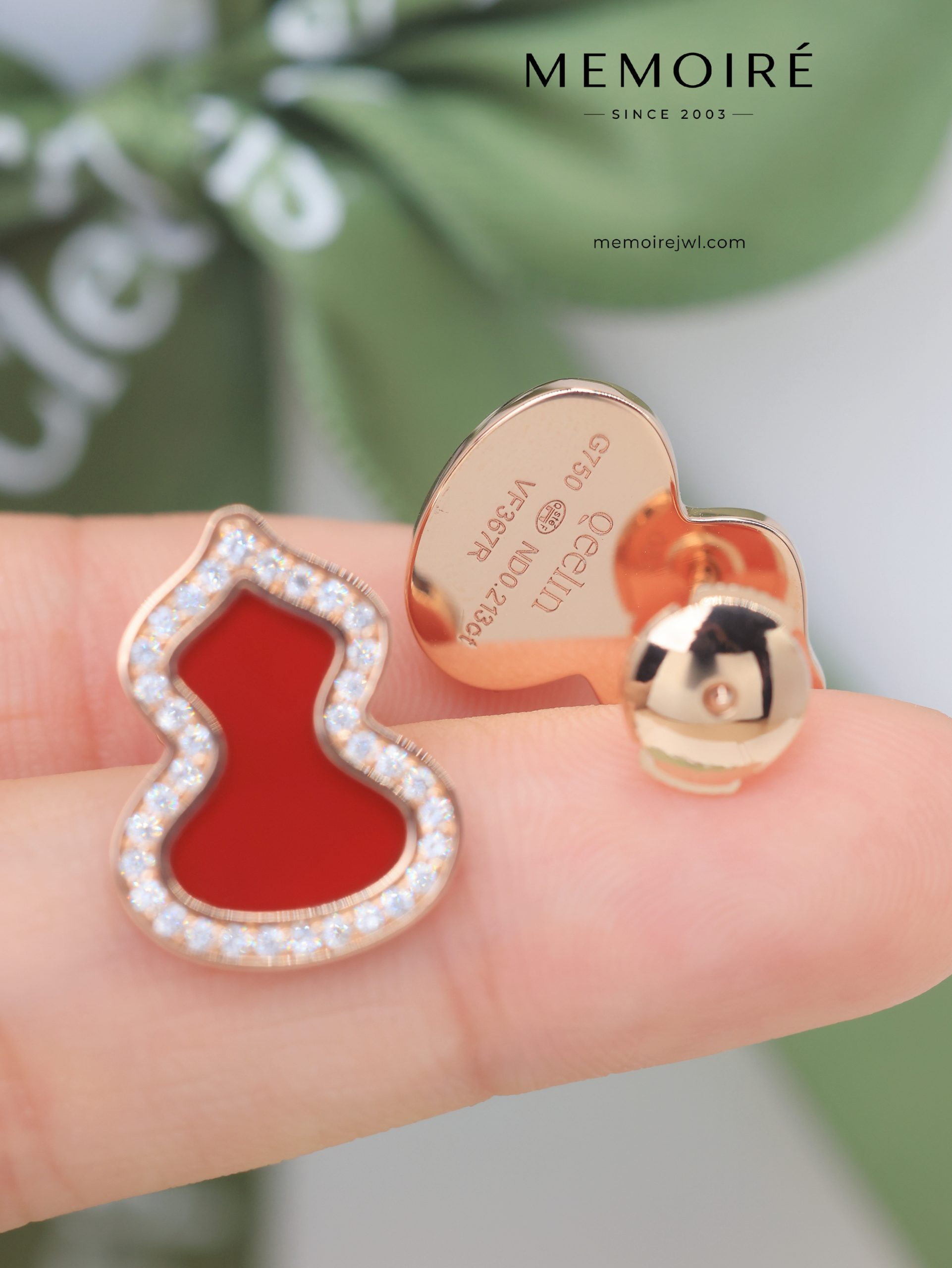 MEMOIRÉ Rose Gold Medium Red Agate Gourd Stud Earrings - Image 5