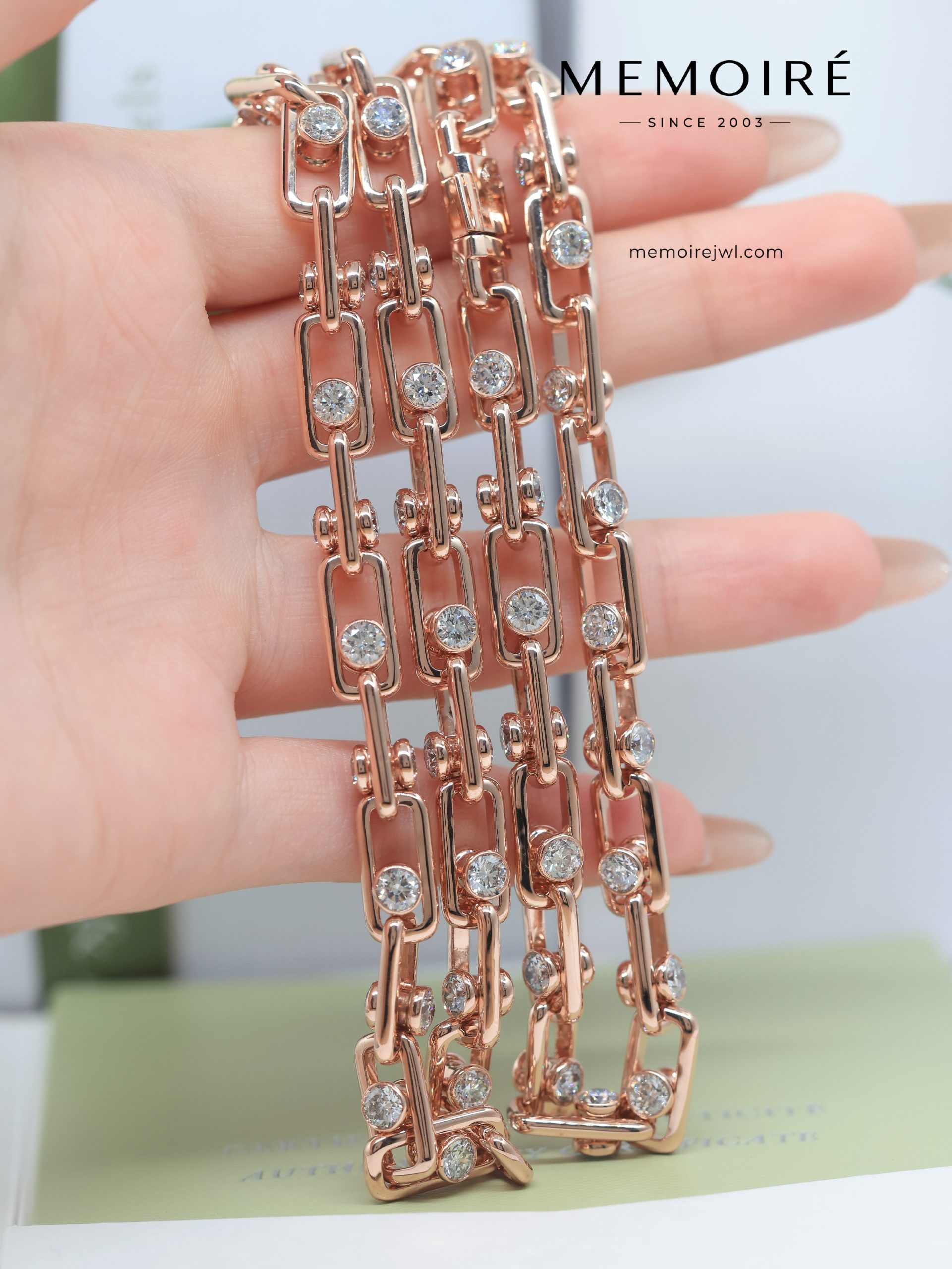MEMOIRÉ Large U-Link Floating Diamond Necklace in Rose Gold