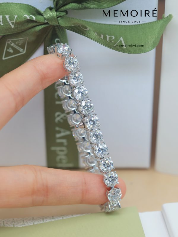 MEMOIRÉ Platinum 1ct Diamond Tennis Bracelet