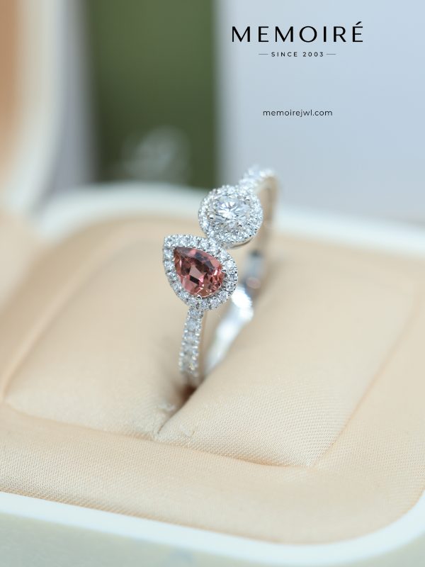 MEMOIRÉ Platinum Pear-Shaped Garnet & Round Diamond Double-Stone Ring