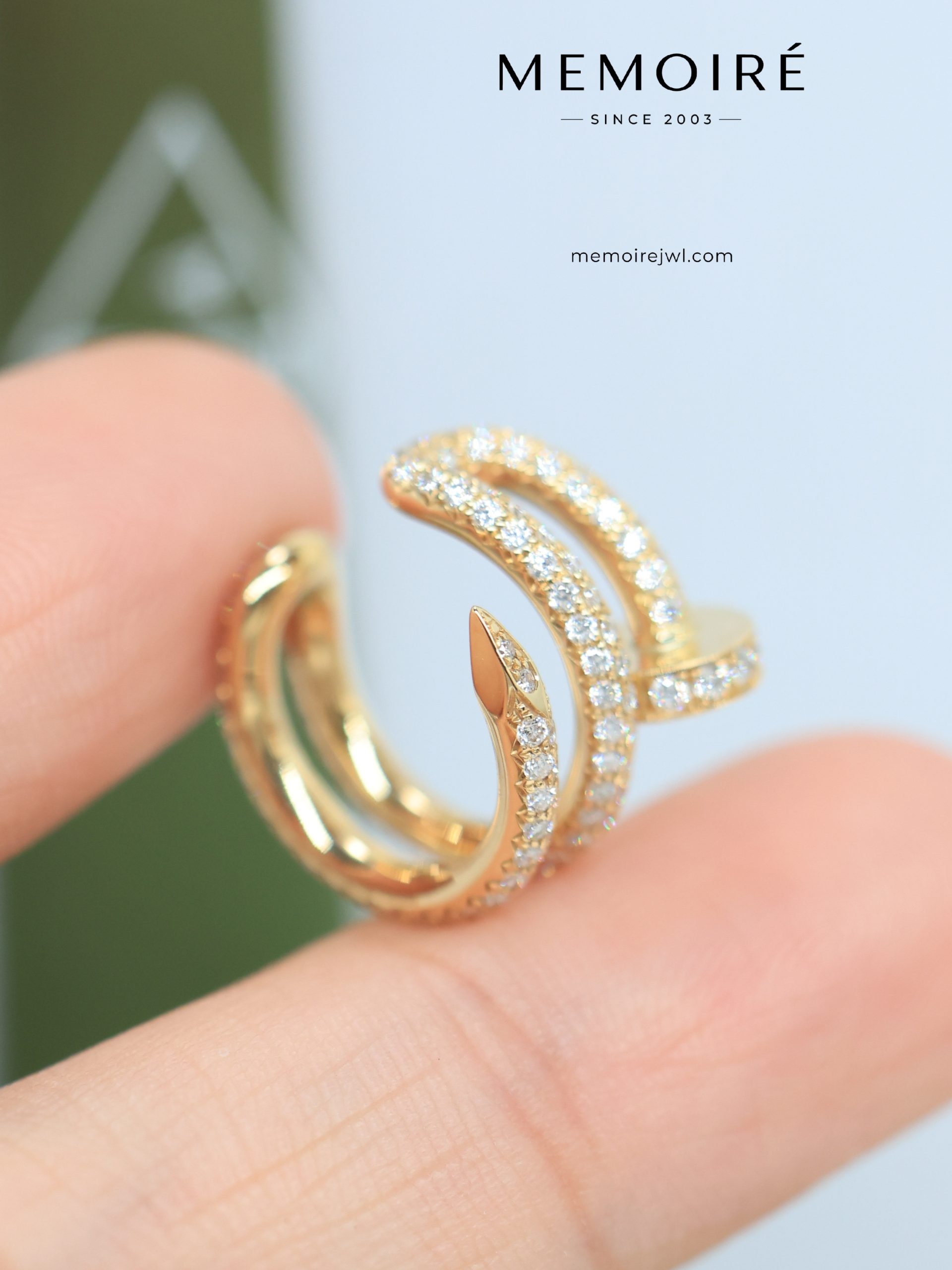 MÉMOIRÉ 18K Gold Full Stone Nail Open Wrap Ring - Image 3