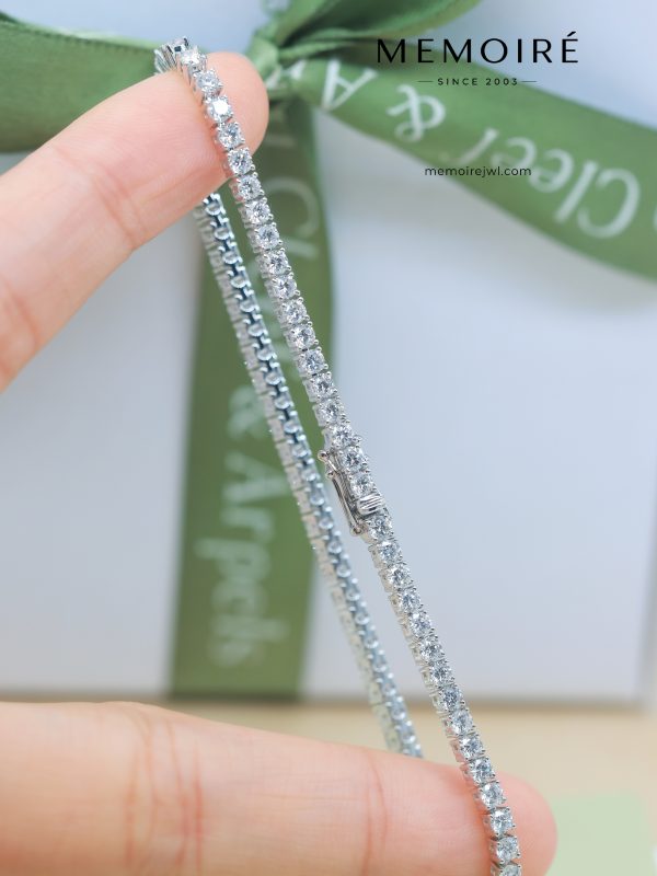 MÉMOIRÉ 18K White Gold Full Stone Tennis Diamond Bracelet