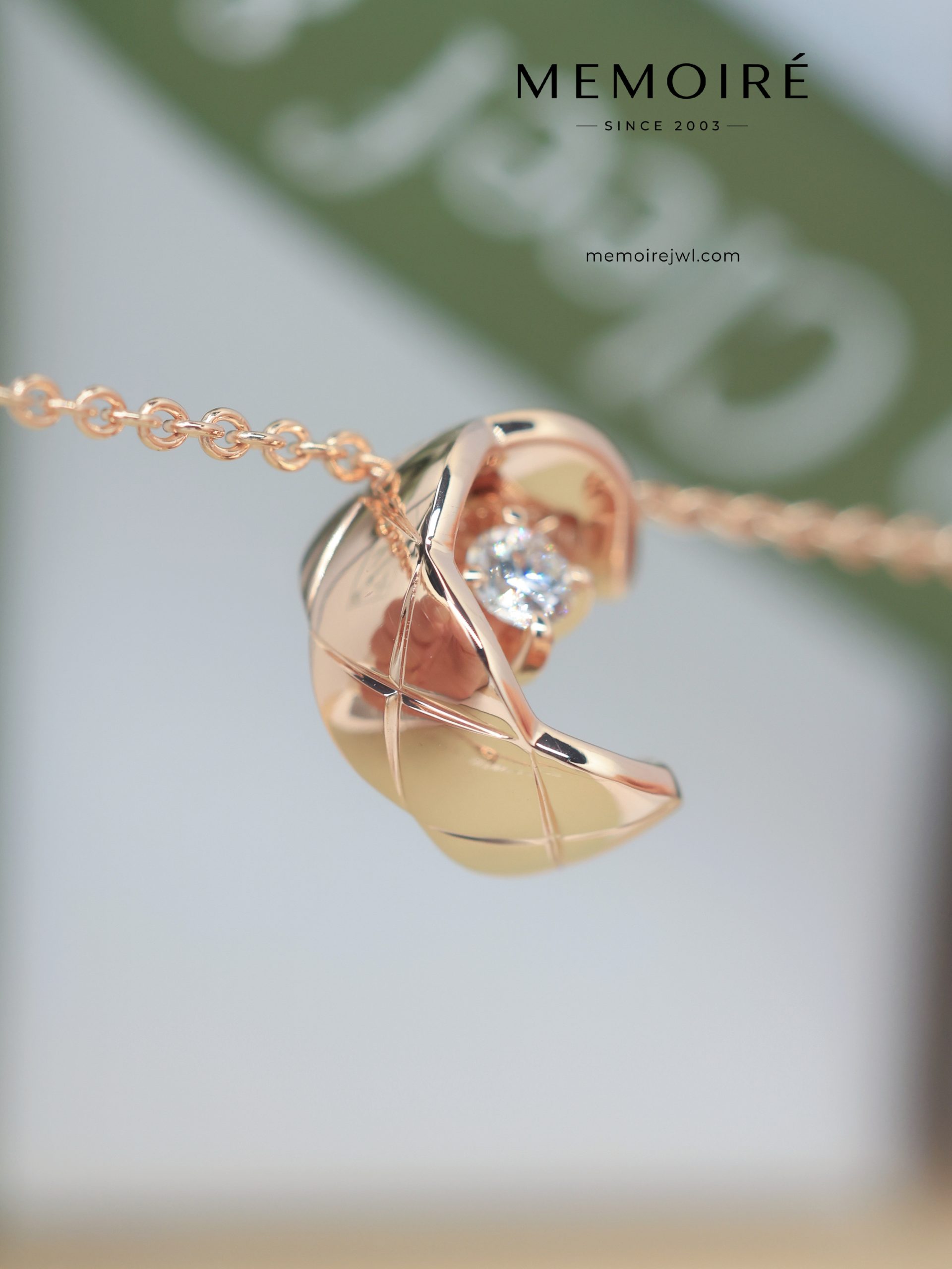 MEMOIRÉ Rose Gold "Sailor Moon" Diamond Necklace - Image 4