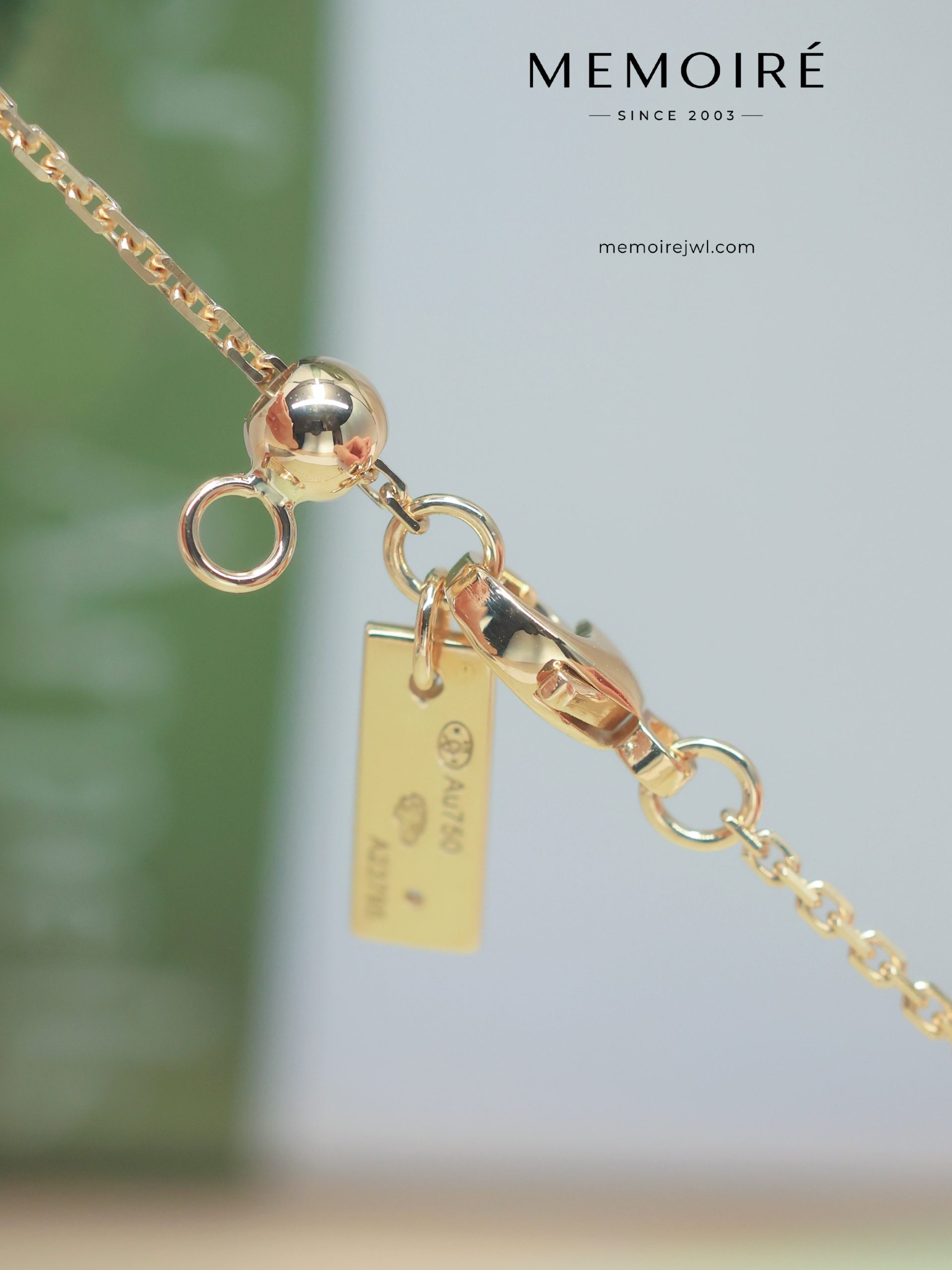MEMOIRÉ Yellow Gold Large Full-Pave Single Moving Diamond Necklace - Image 5
