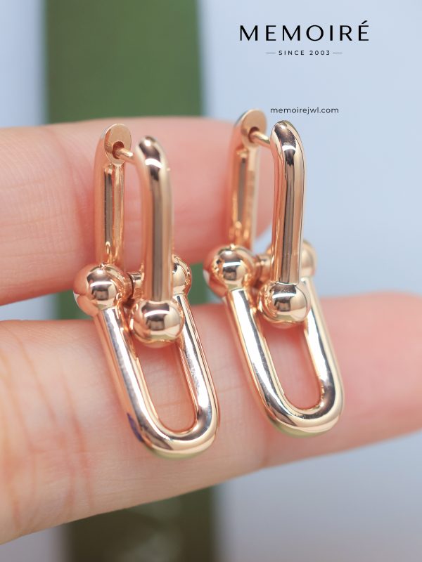 MEMOIRÉ Medium U-Link Horseshoe Hoop Earrings in Rose Gold