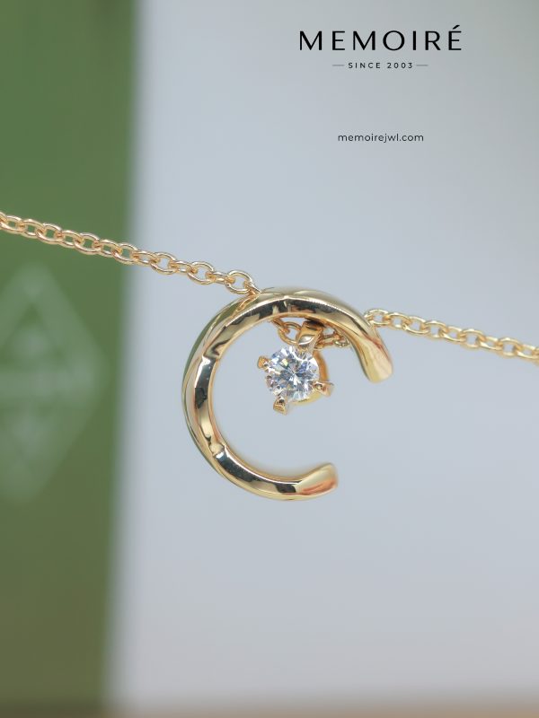 MEMOIRÉ Yellow Gold "Sailor Moon" Diamond Necklace