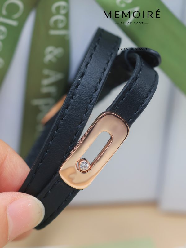 MEMOIRÉ Rose Gold Medium Single Moving Diamond Leather Bracelet