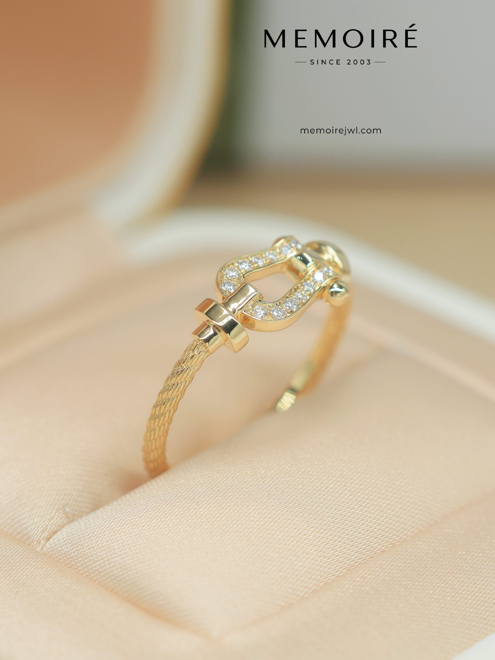 MEMOIRÉ Rose Gold Wide Plain Horseshoe Buckle Ring - Image 5