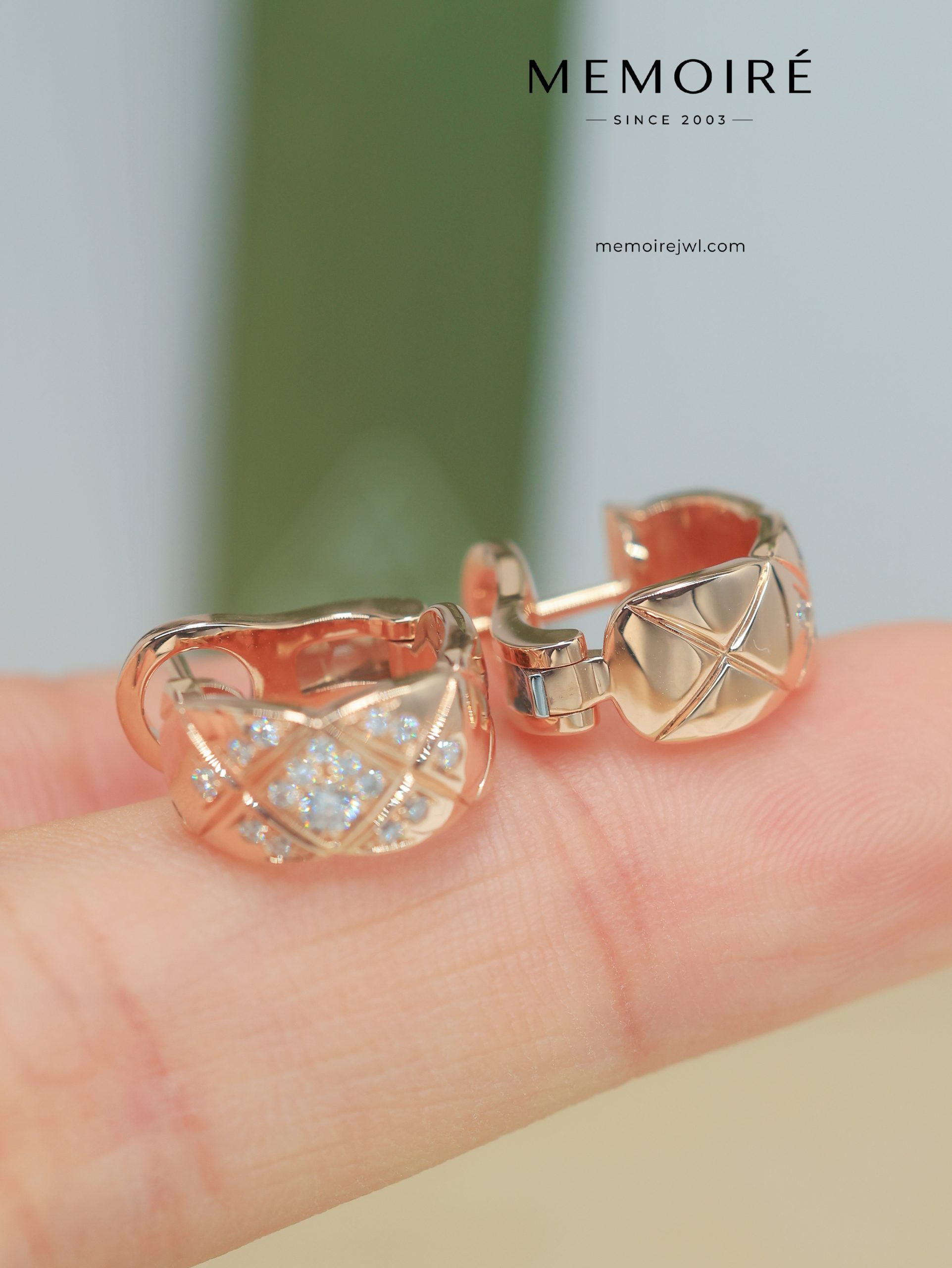 MEMOIRÉ Multi-Tone Asymmetrical Diamond Quilted Earrings - Image 4