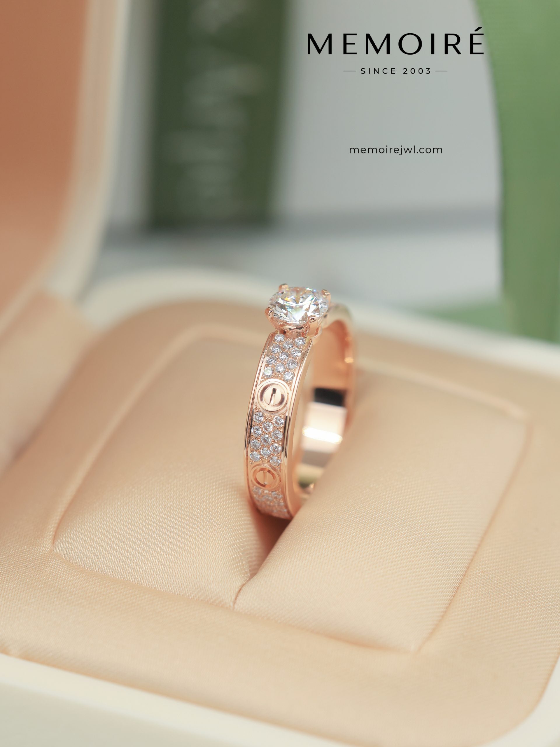 MÉMOIRÉ 18K Rose Gold Pave & Screw Motif Diamond Ring - Image 5