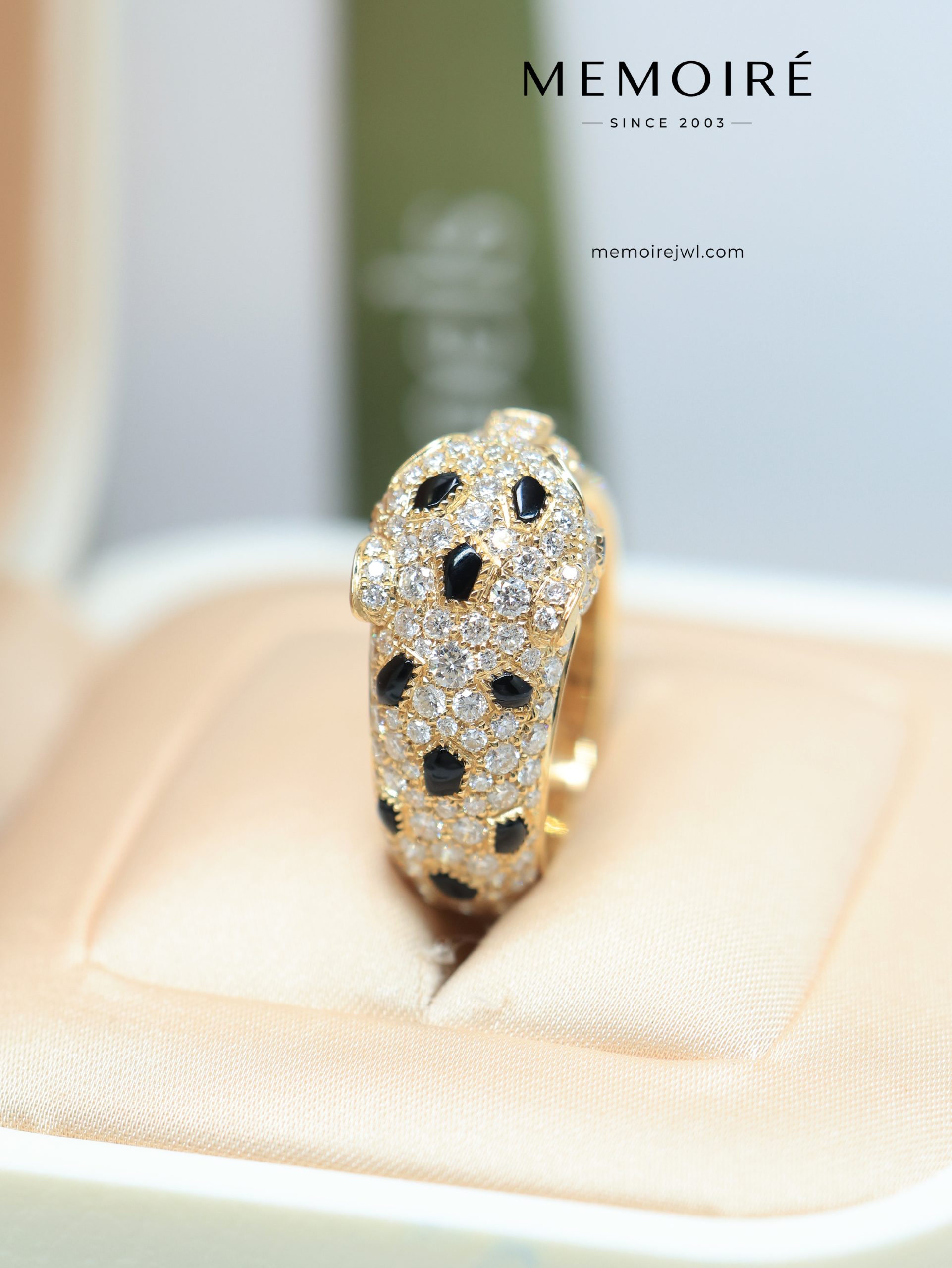 MÉMOIRÉ 18K Gold Full Diamond Leopard Open Ring - Image 4