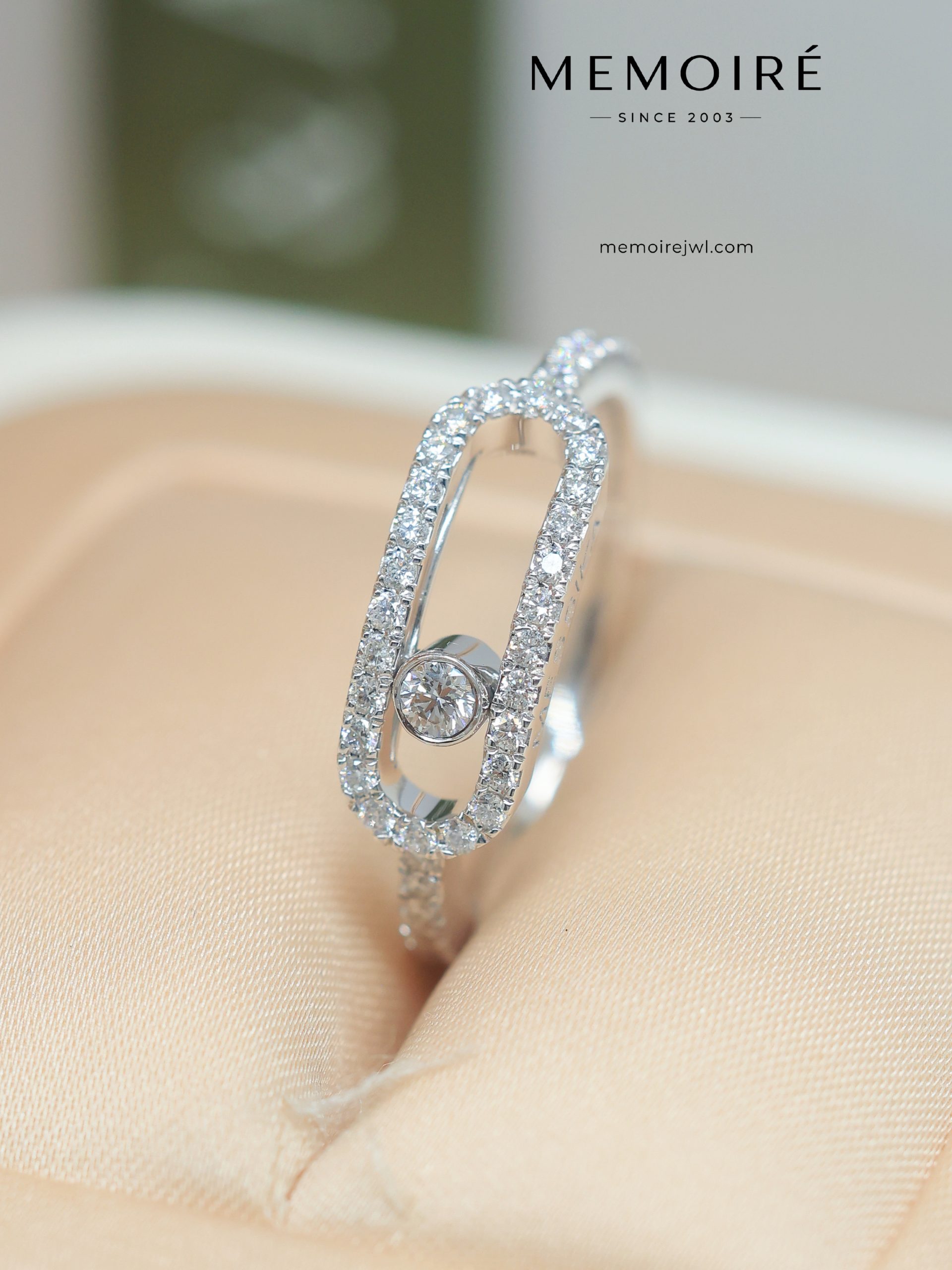 MEMOIRÉ White Gold Small Full-Pave Moving Diamond Ring - Image 4