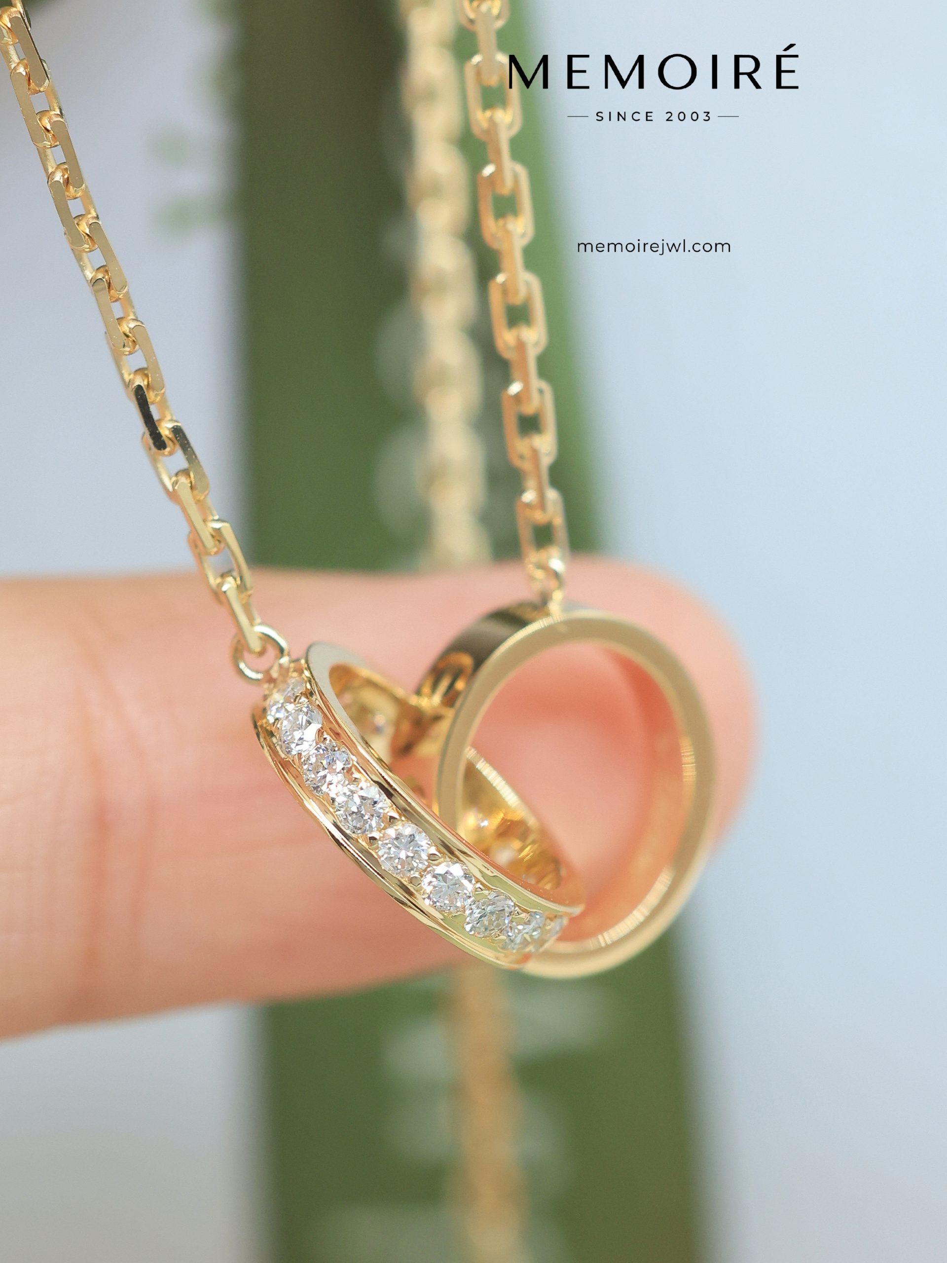 MÉMOIRÉ 18K Gold Mixed Finish Dual Circle Diamond Necklace