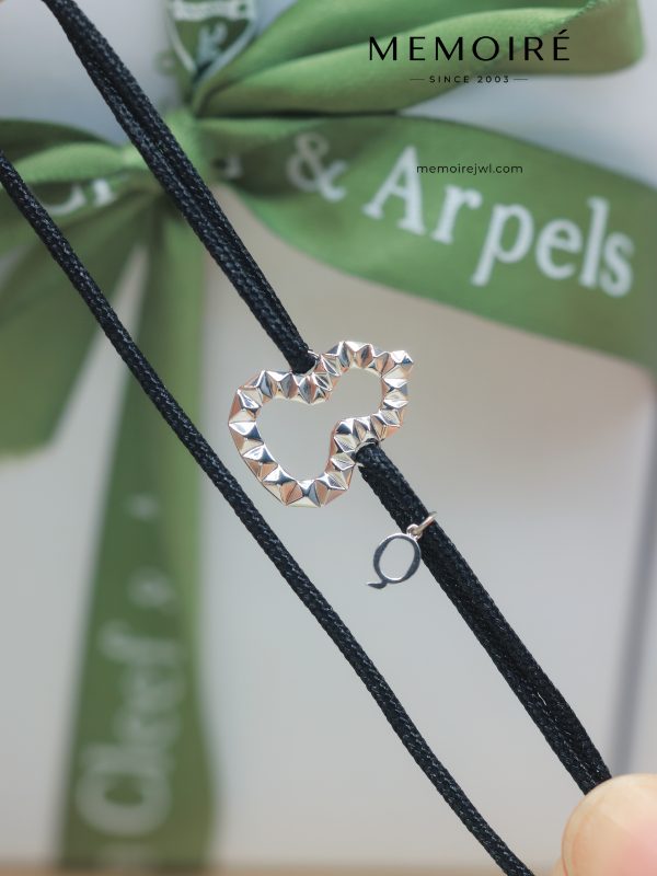 MEMOIRÉ White Gold Rhombus-Cut Openwork Gourd Black Cord Bracelet