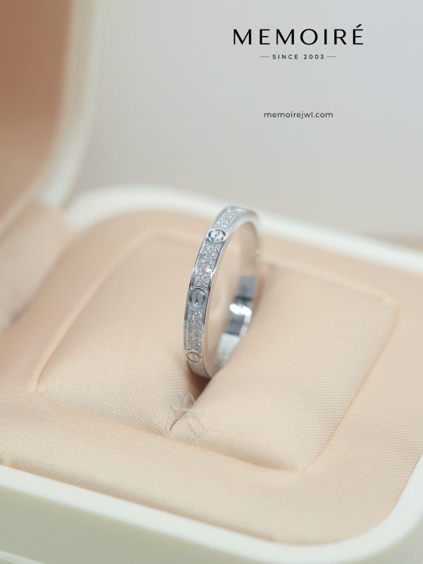 MÉMOIRÉ 18K White Gold Half Diamond Screw Ring