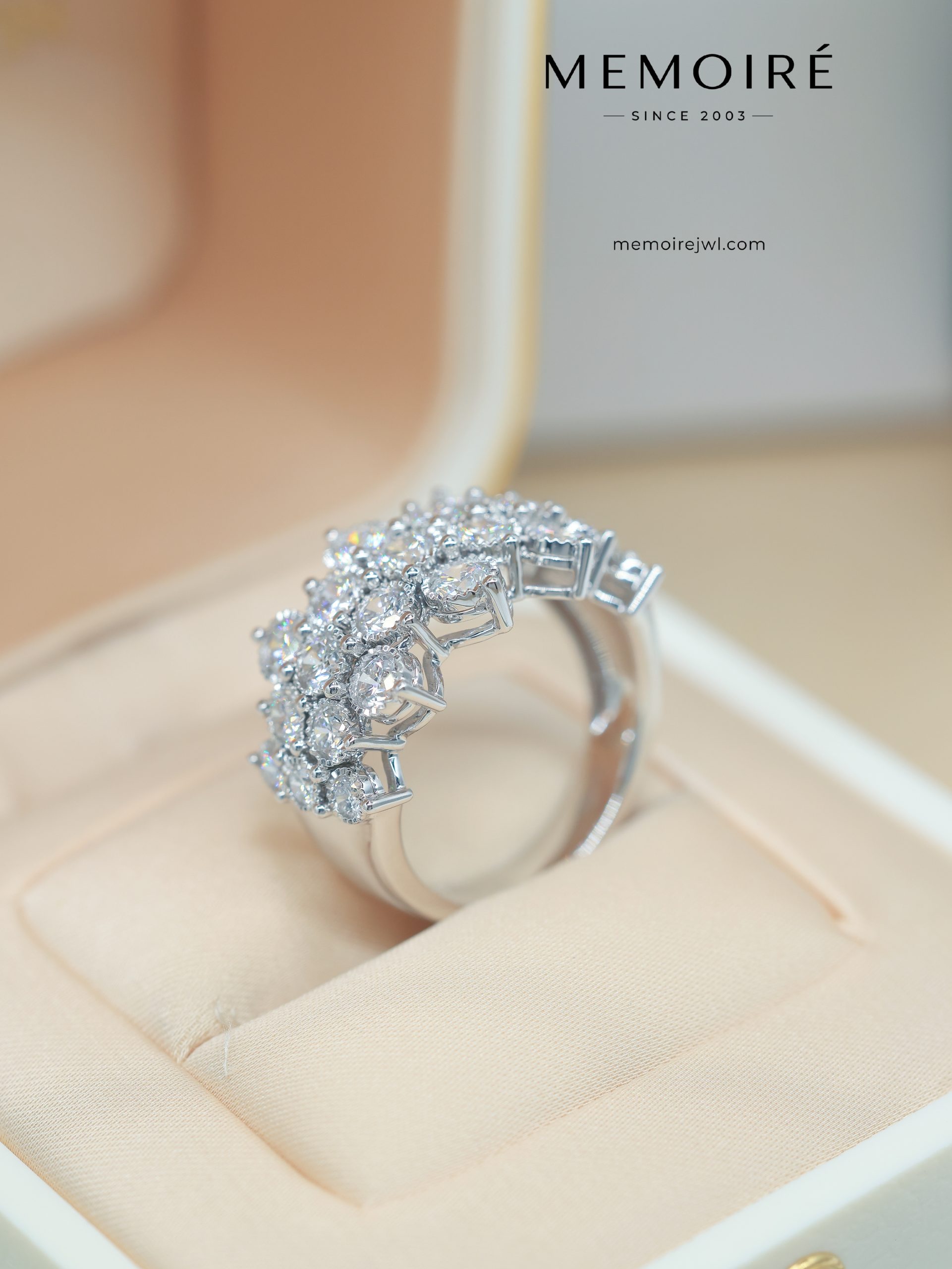 MEMOIRÉ Platinum 3ct Sunflower Cluster Ring - Image 3