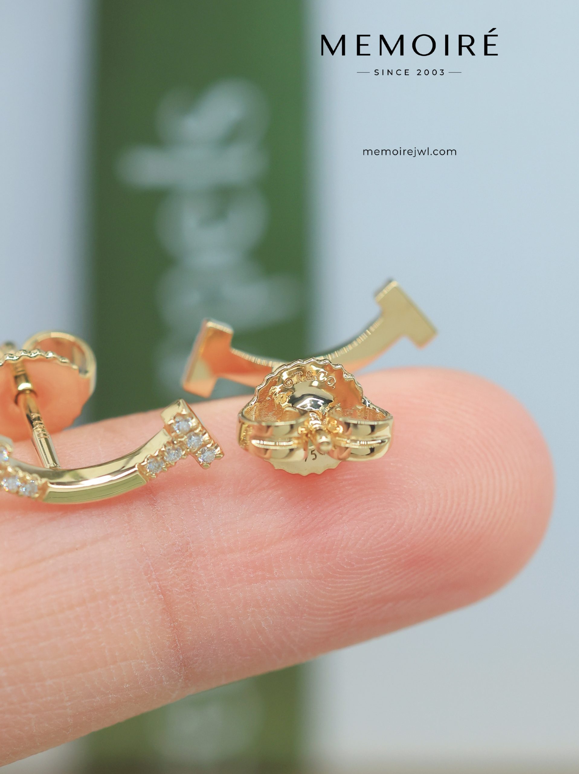 MEMOIRÉ Yellow Gold Mini Smile Stud Earrings with Diamonds at Both Ends - Image 4