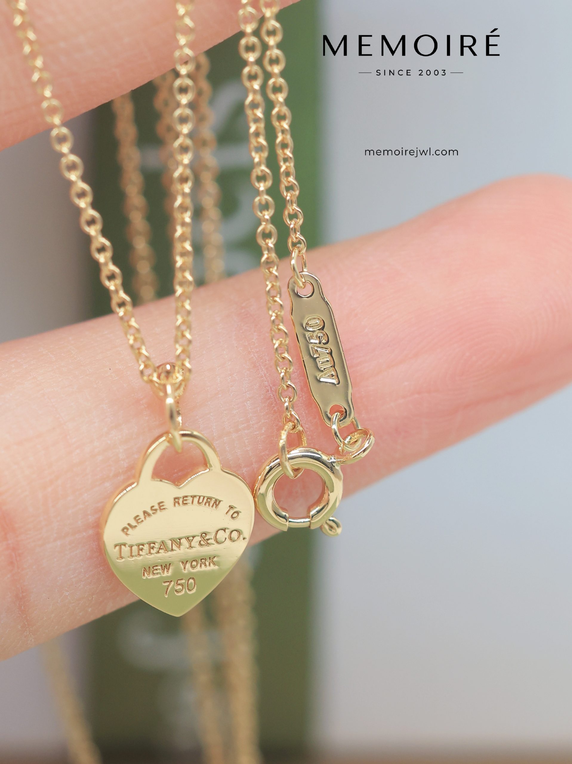 MEMOIRÉ Yellow Gold Medium Heart Tag Necklace - Image 5