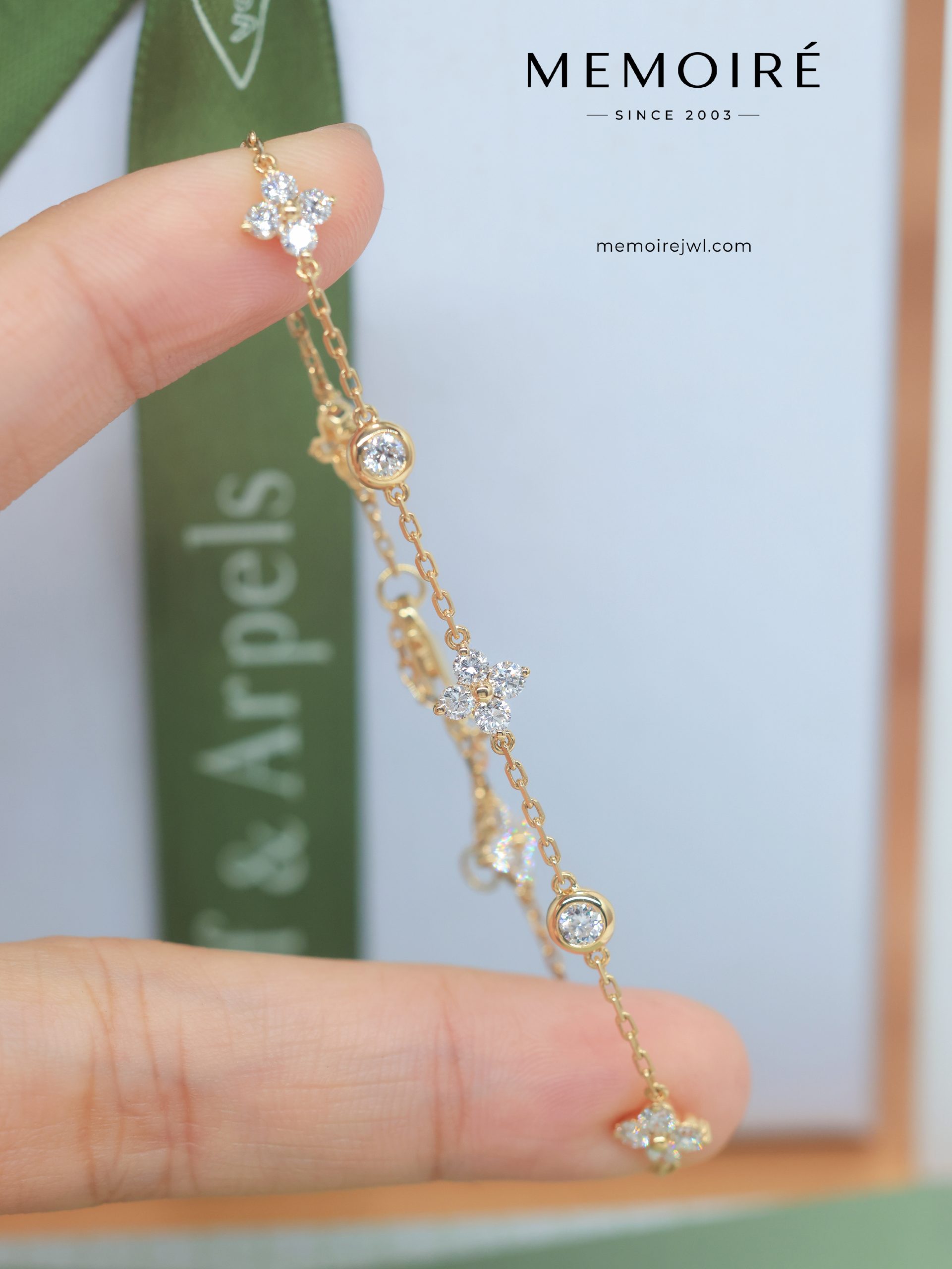 MÉMOIRÉ 18K Gold Clover & Bezel Alternating Diamond Bracelet