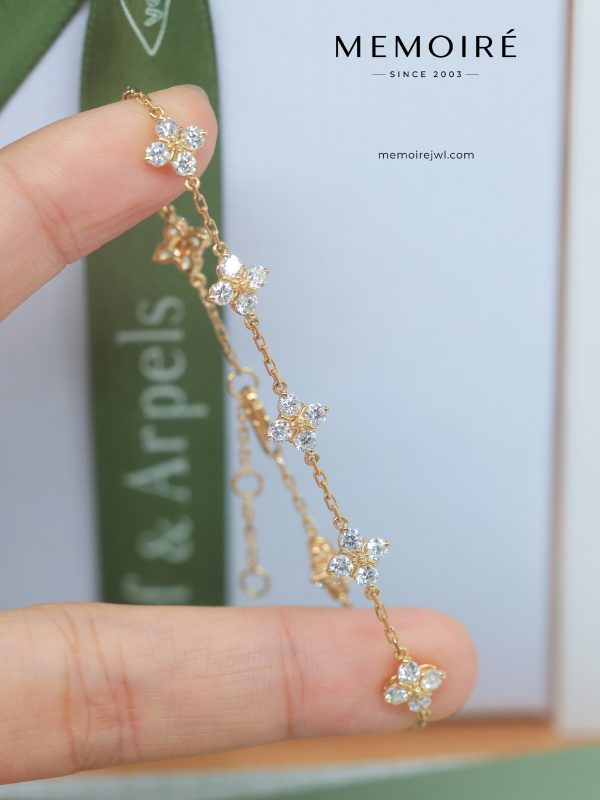 MÉMOIRÉ 18K Gold Spaced Four-Leaf Clover Diamond Bracelet