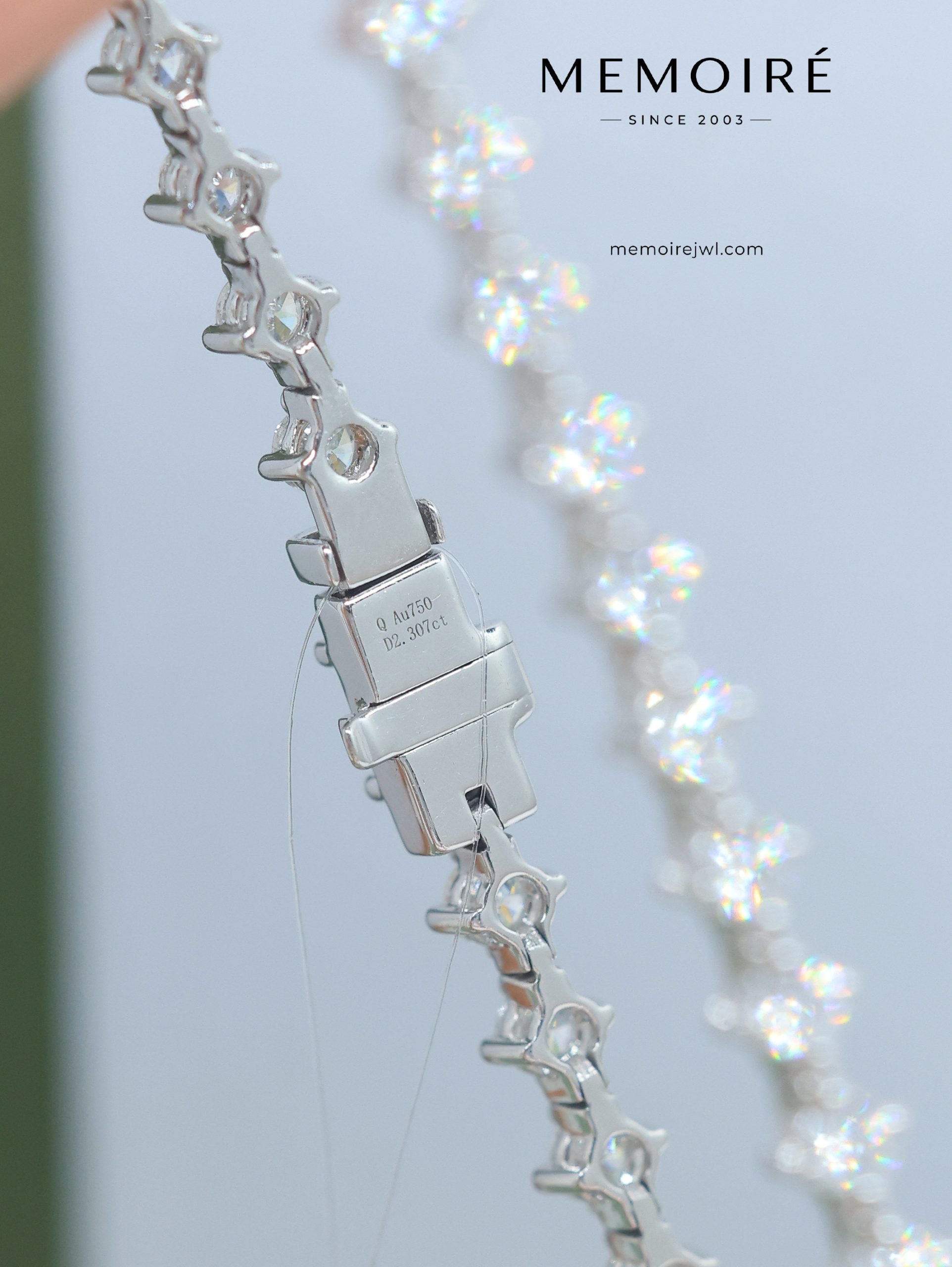 MÉMOIRÉ 18K White Gold Four Prong Tennis Diamond Bracelet - Image 4