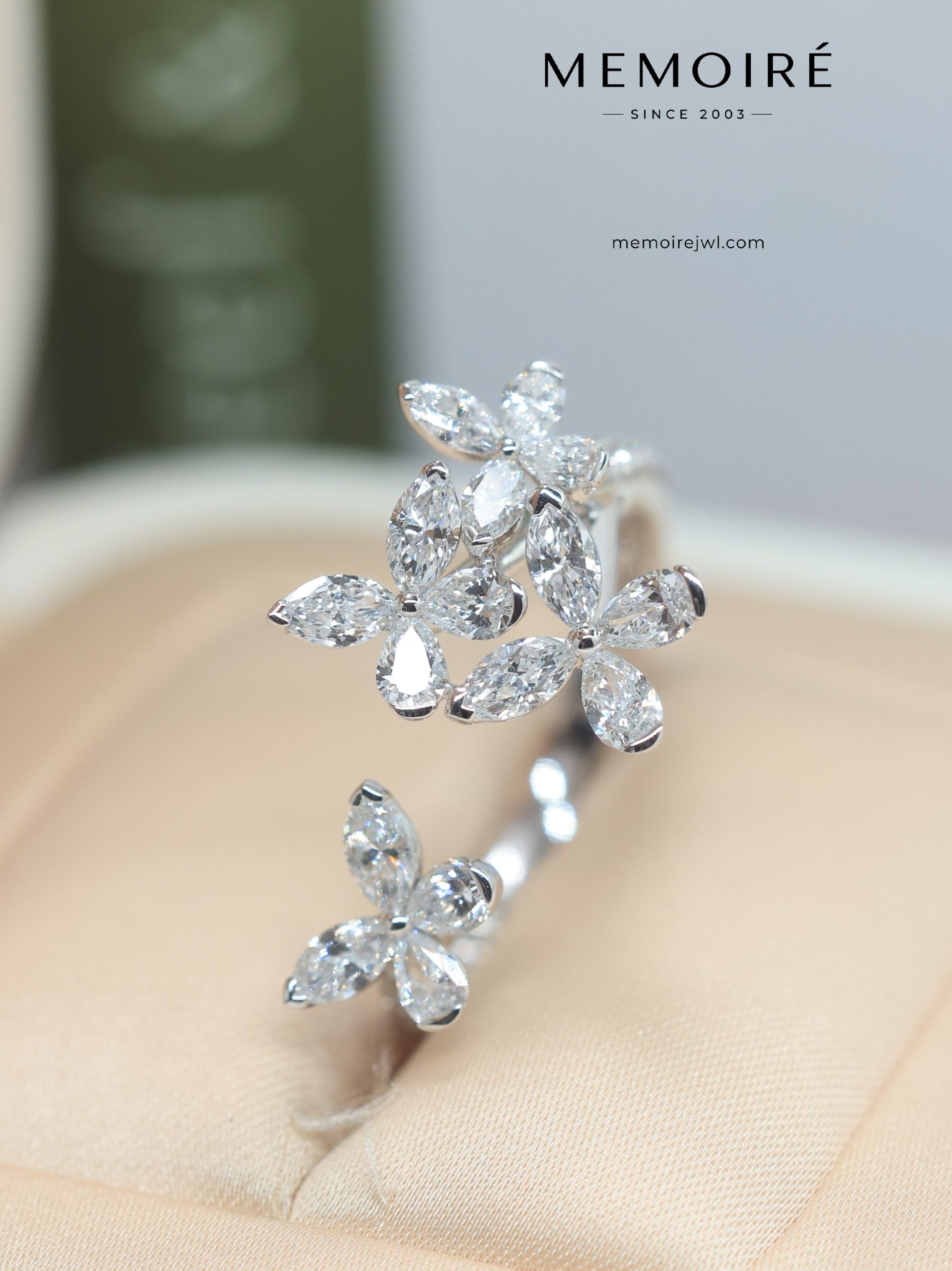 MÉMOIRÉ 18K White Gold Marquise Diamond Floral Bypass Open Ring