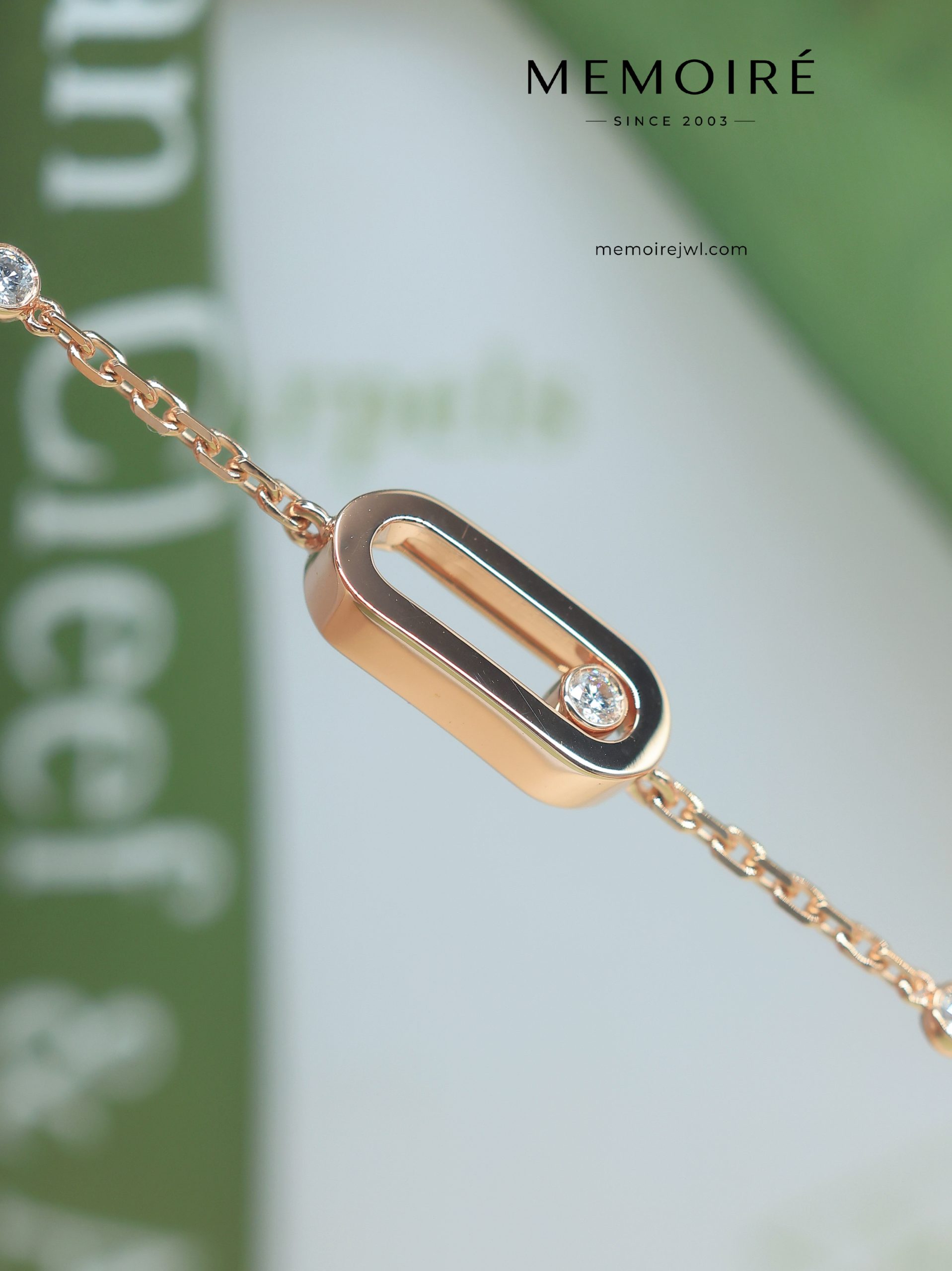 MEMOIRÉ Rose Gold Small Single Moving Diamond Bracelet - Image 3