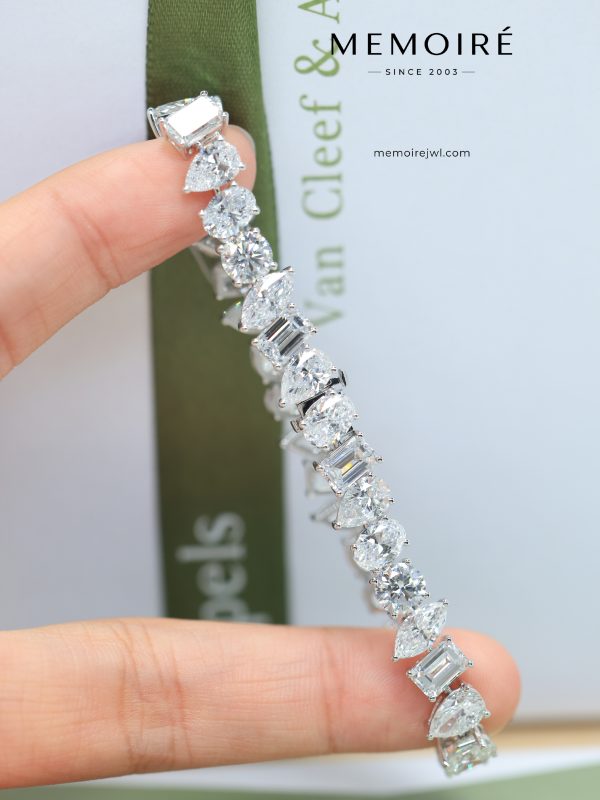 MÉMOIRÉ 18K White Gold Multi-Cut Mix Shape Diamond Tennis Bracelet