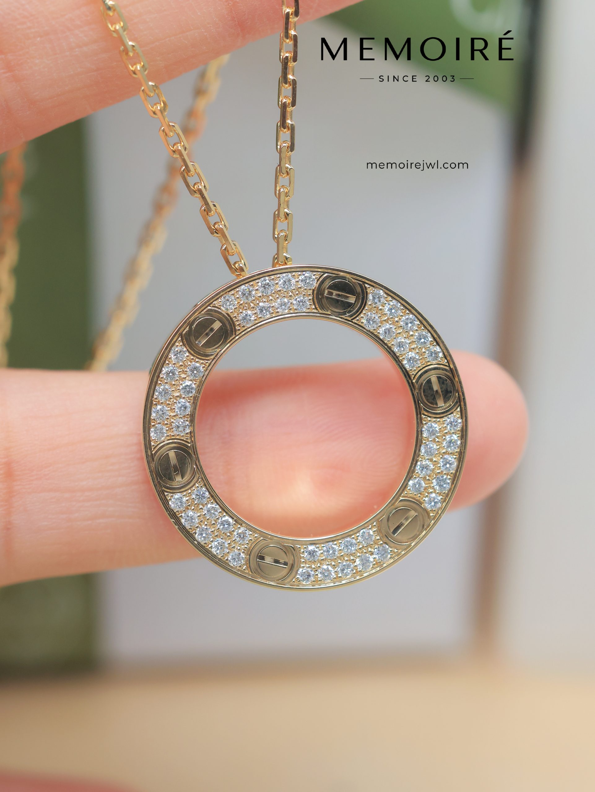 MÉMOIRÉ 18K Gold Full Stone Six Screw Ring Necklace