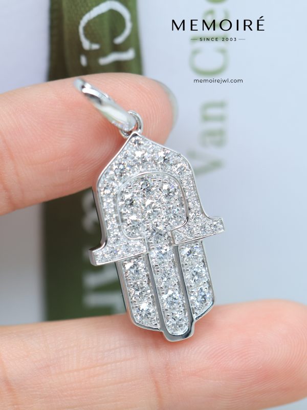 MÉMOIRÉ 18K White Gold Hamsa Full Diamond Pendant