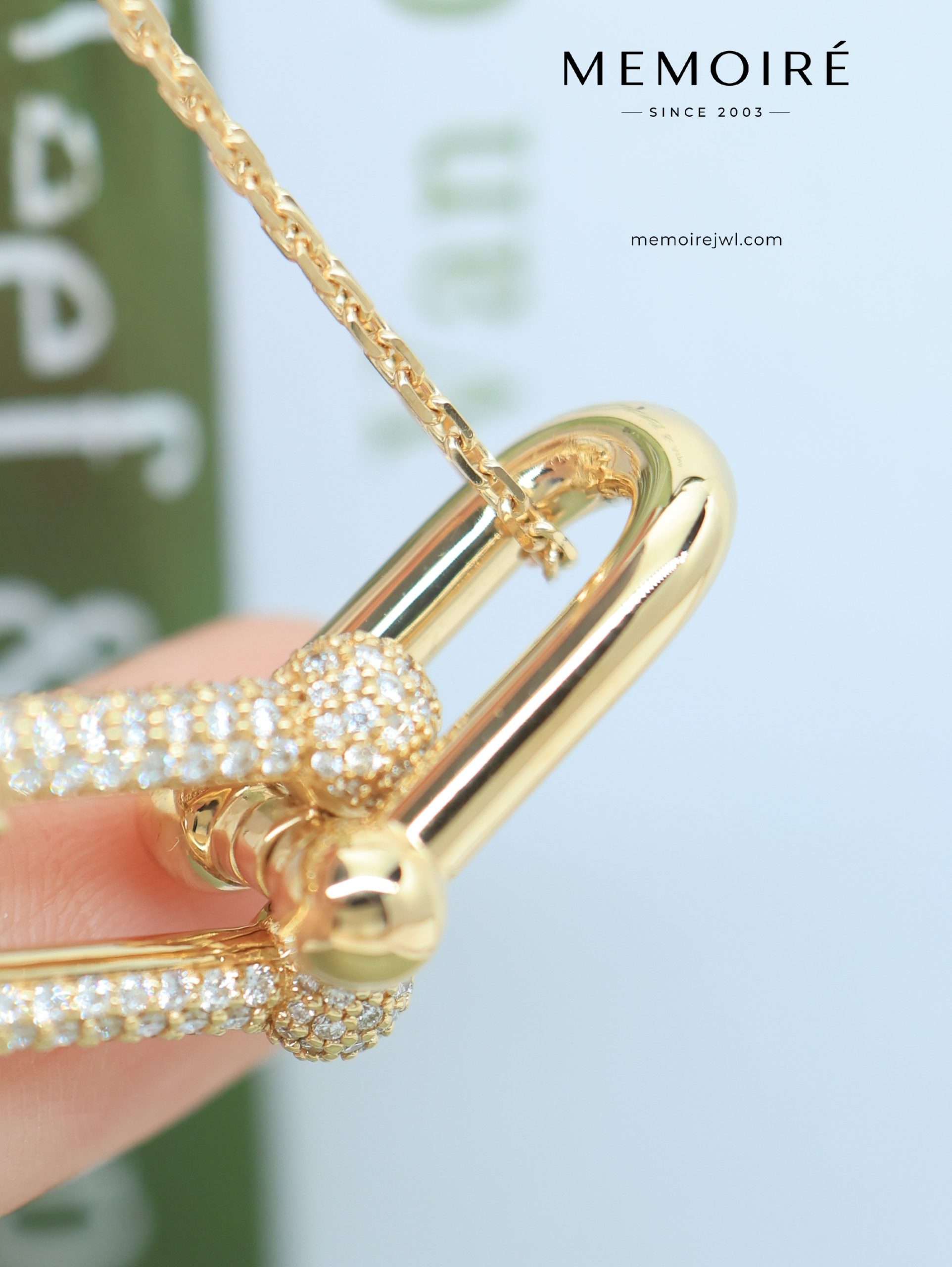 MEMOIRÉ Yellow Gold Large U-Link Horseshoe Necklace with Partial Diamond Pavé - Image 3