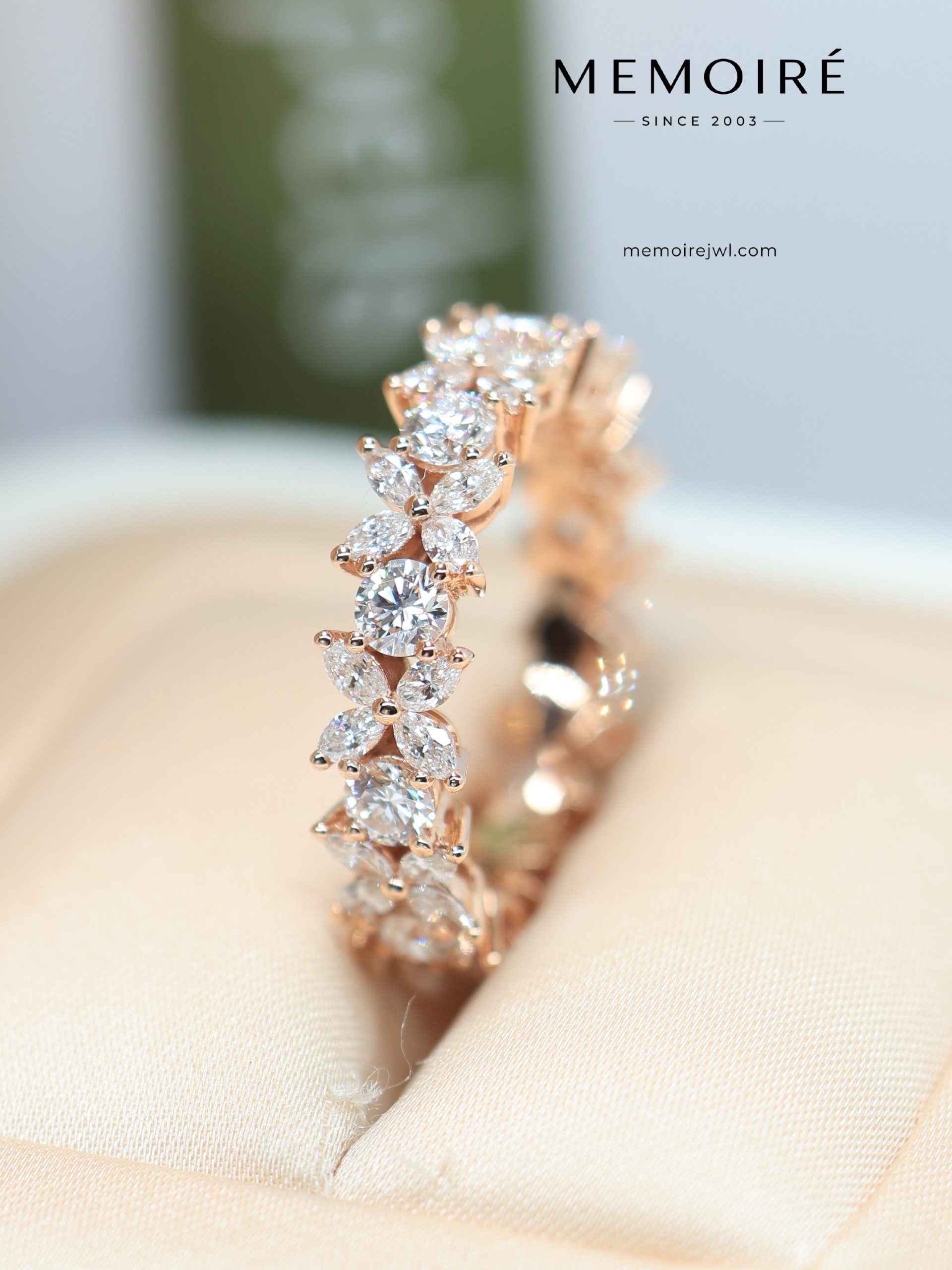 MEMOIRÉ Marquise & Round Diamond Band Ring in Rose Gold - Image 3