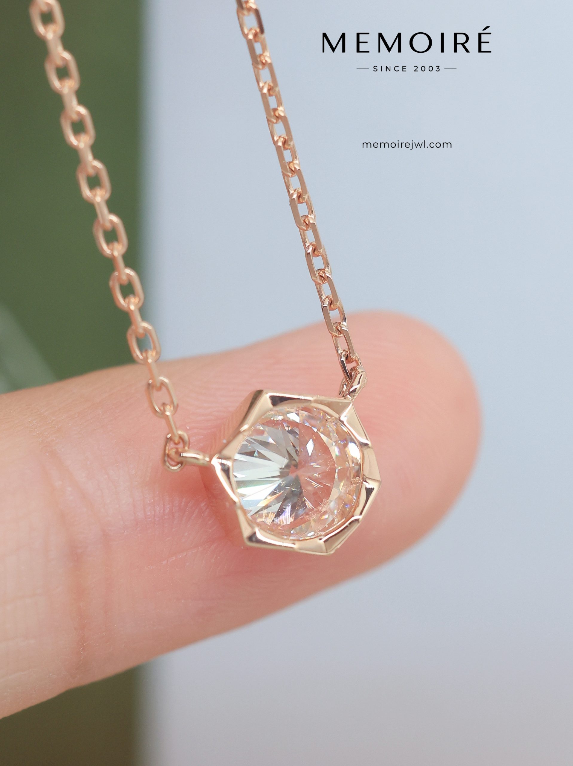 MEMOIRÉ Rose Gold Hexagonal Honeycomb Diamond Necklace - Image 4