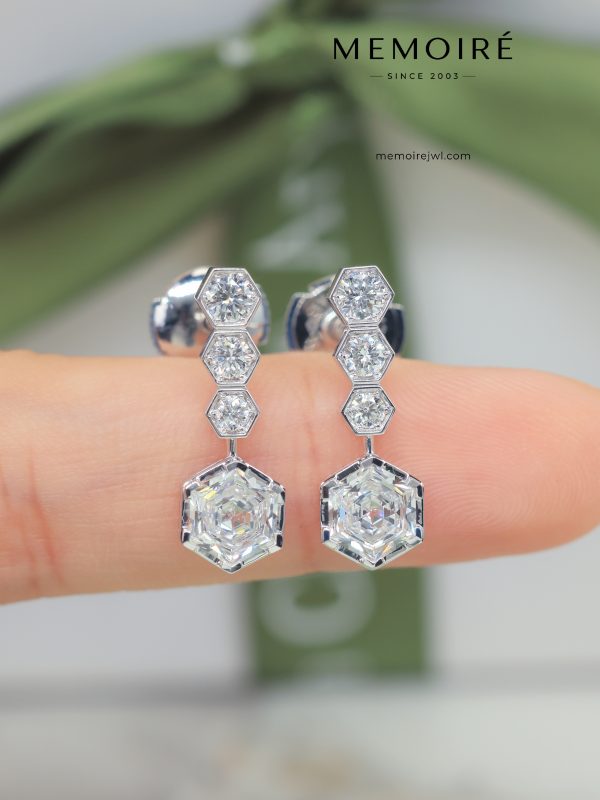 MEMOIRÉ Platinum Full-Pave Honeycomb Drop Earrings