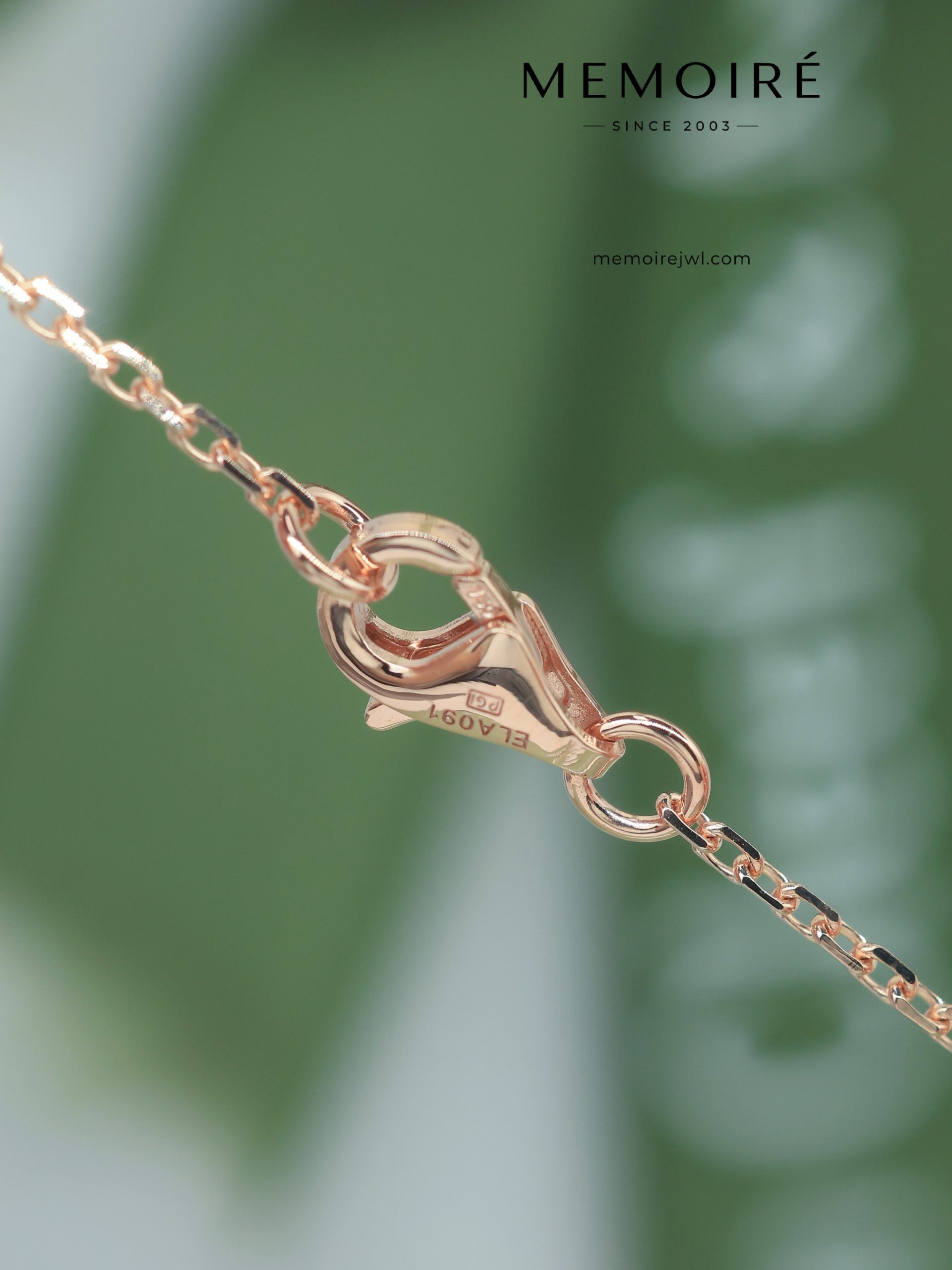 MÉMOIRÉ 18K Rose Gold Red Agate Disc Necklace - Image 4