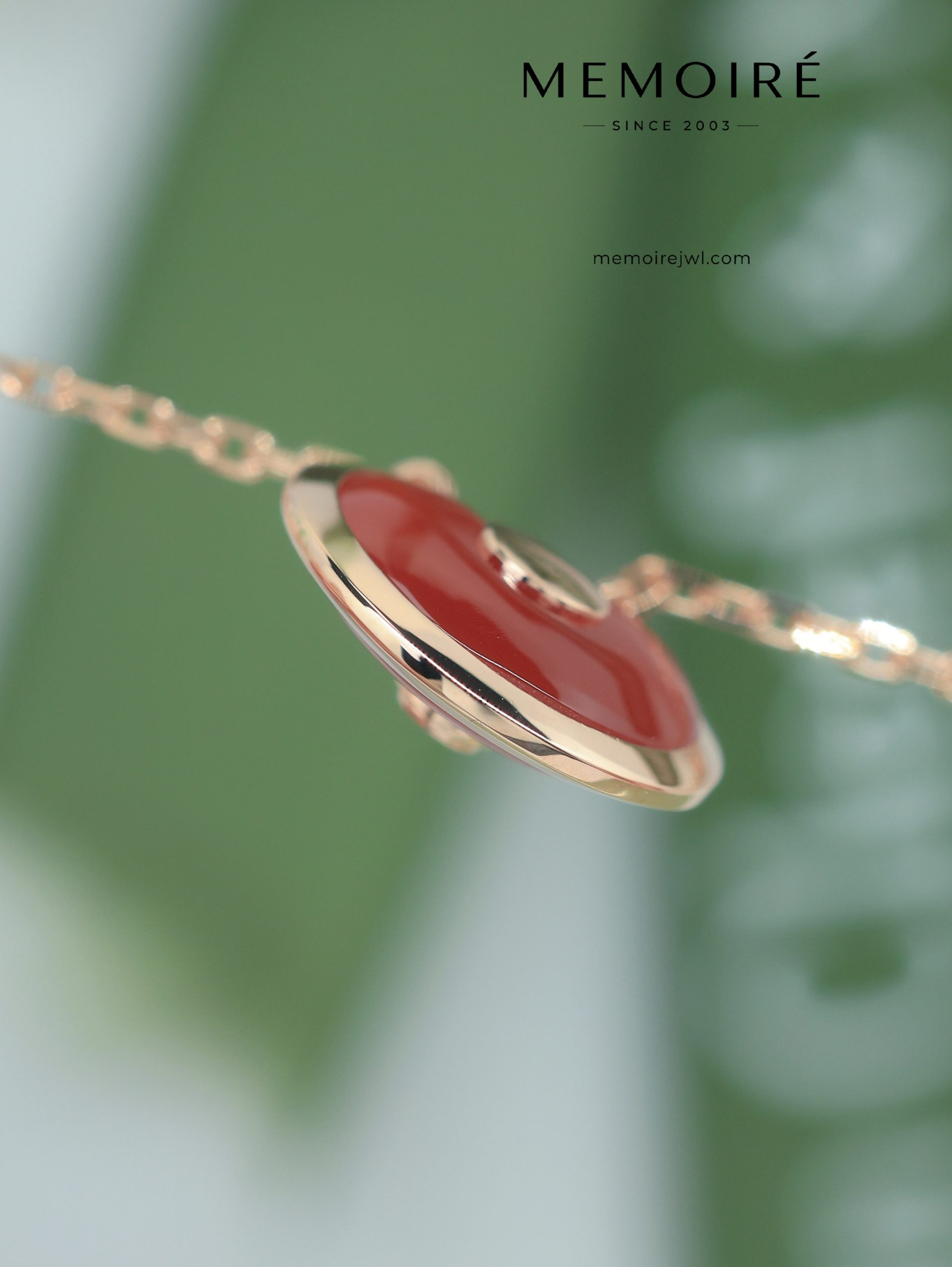 MÉMOIRÉ 18K Rose Gold Red Agate Disc Necklace - Image 5
