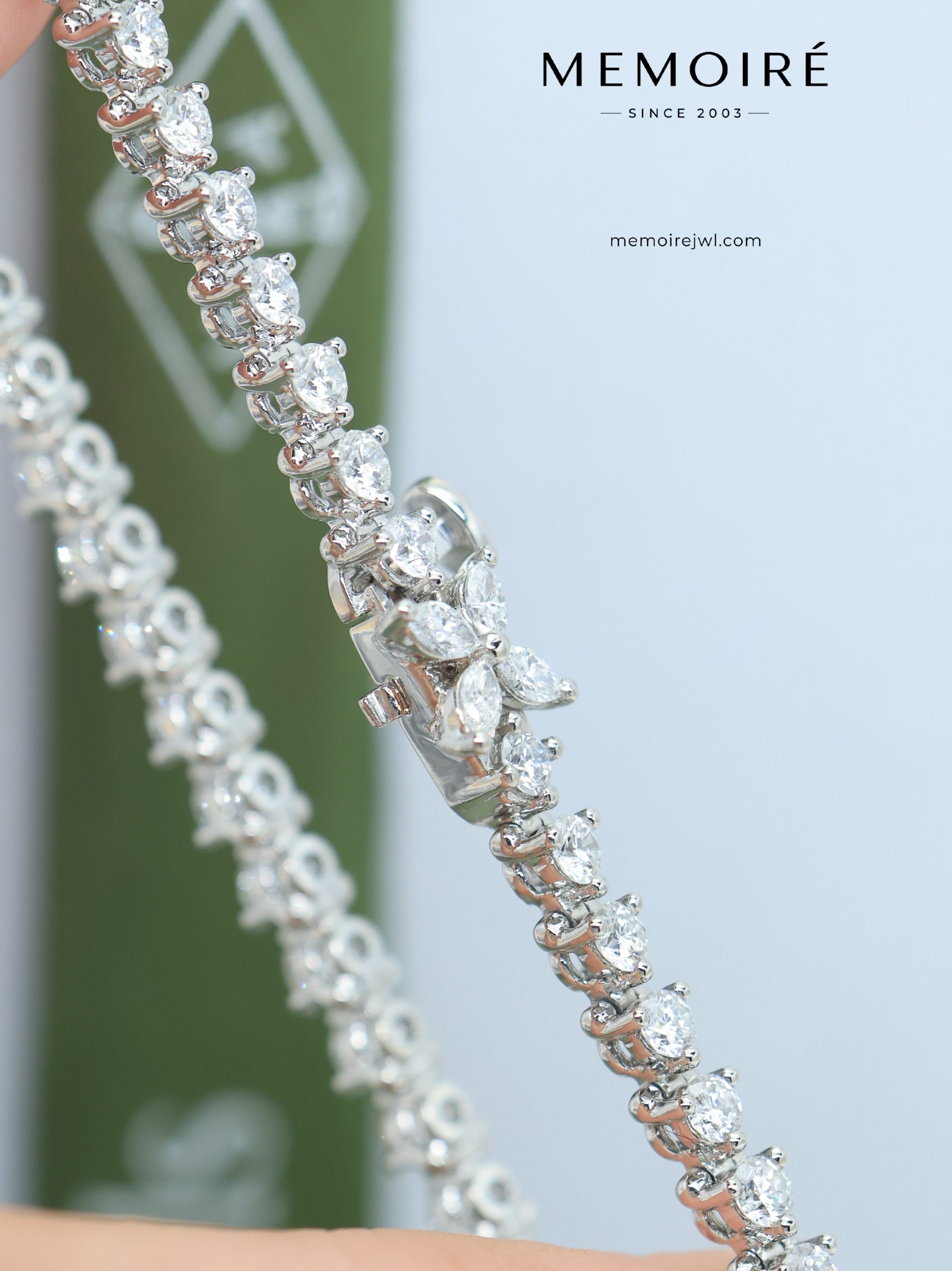 MEMOIRÉ Platinum 0.05ct Each Round Diamond Tennis Bracelet - Image 4