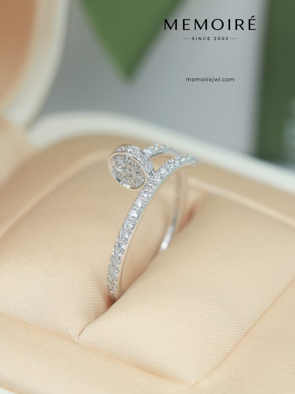 MÉMOIRÉ 18K White Gold Bypass Pave Diamond Ring