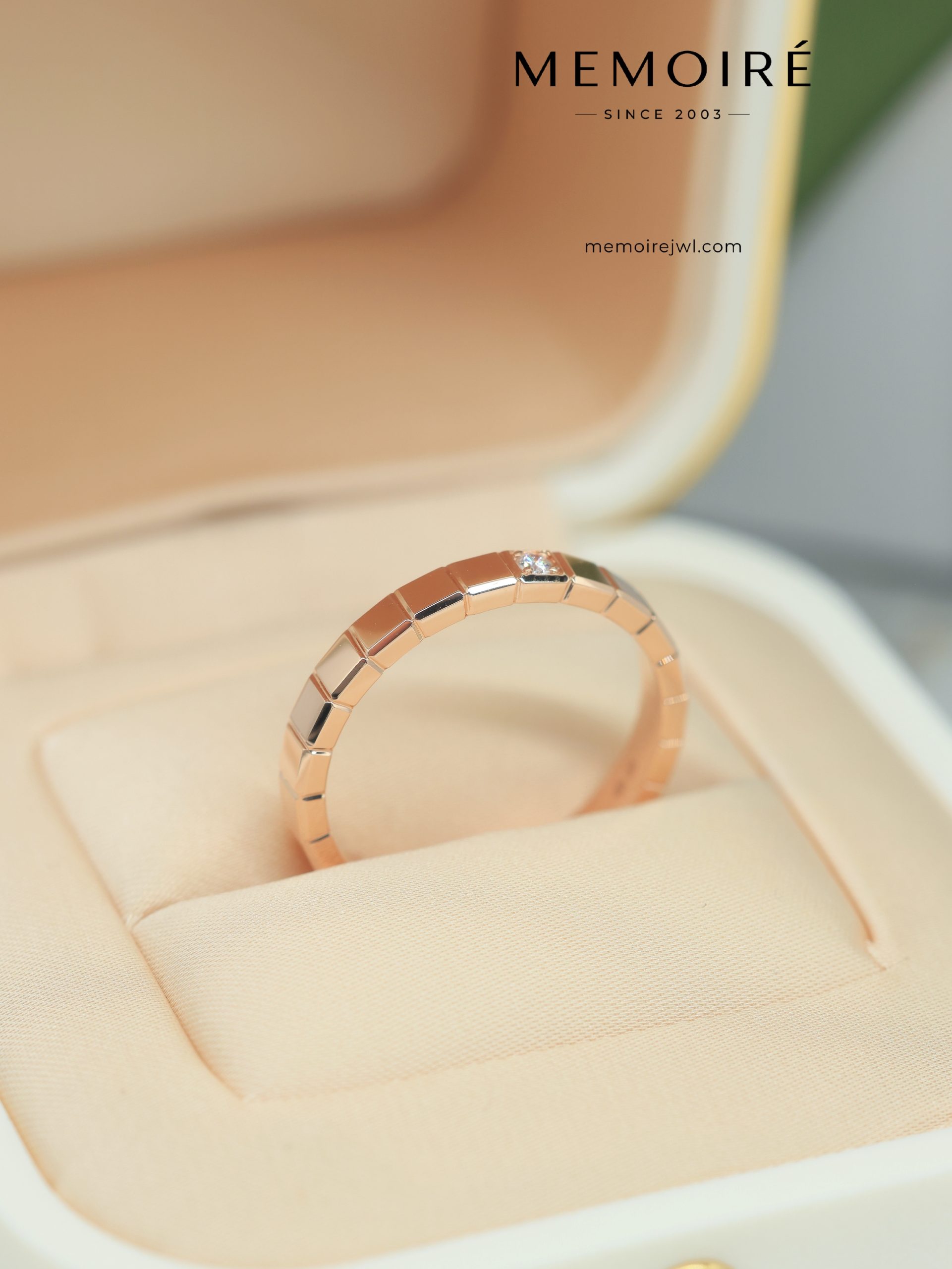 MEMOIRÉ 18K Rose Gold Geometric Brick Single Diamond Stack Ring - Image 5