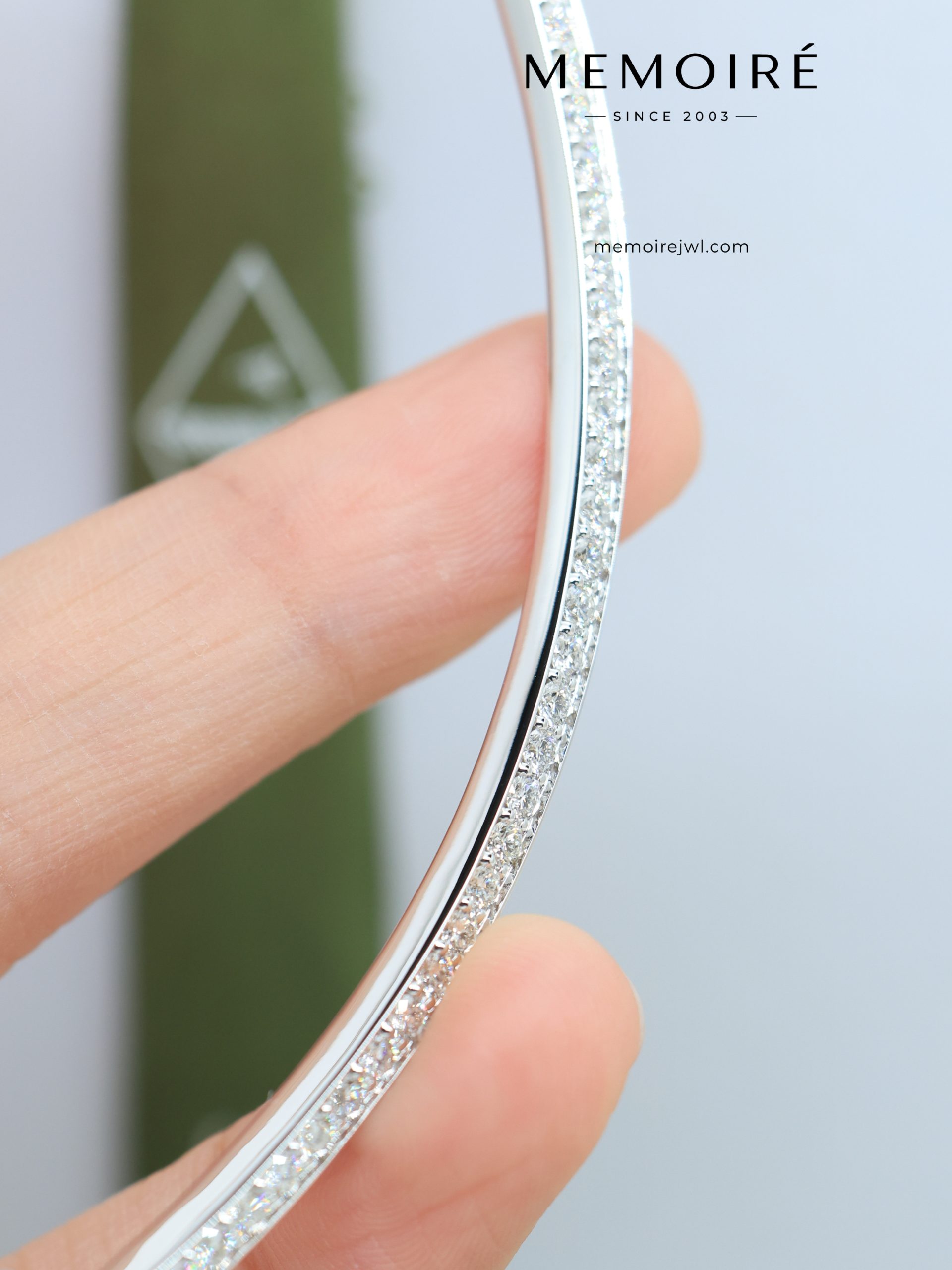 MEMOIRÉ Platinum Narrow Half-Pave T1 Choker - Image 4