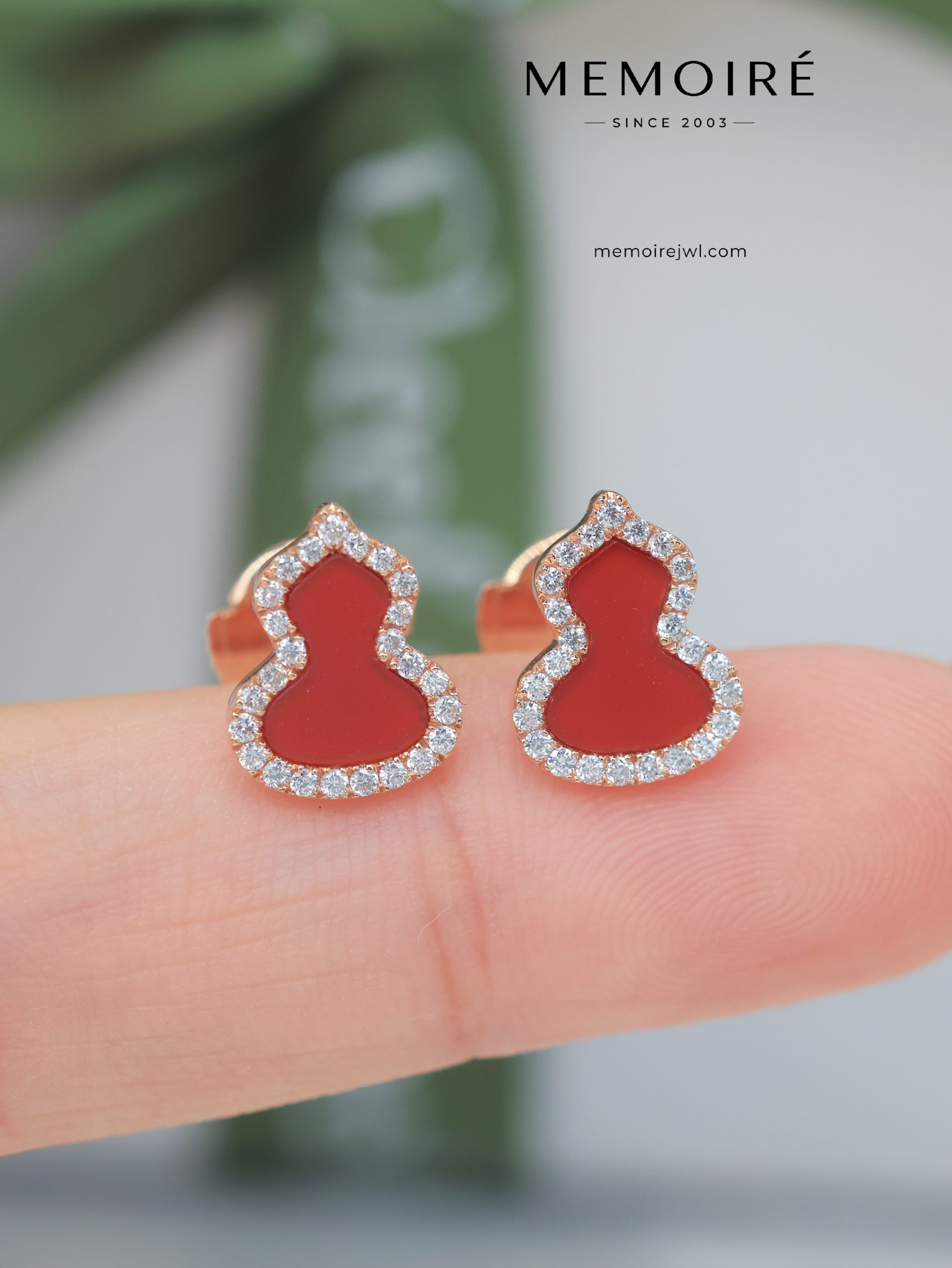 MEMOIRÉ Rose Gold Mini Red Agate Gourd Stud Earrings - Image 2