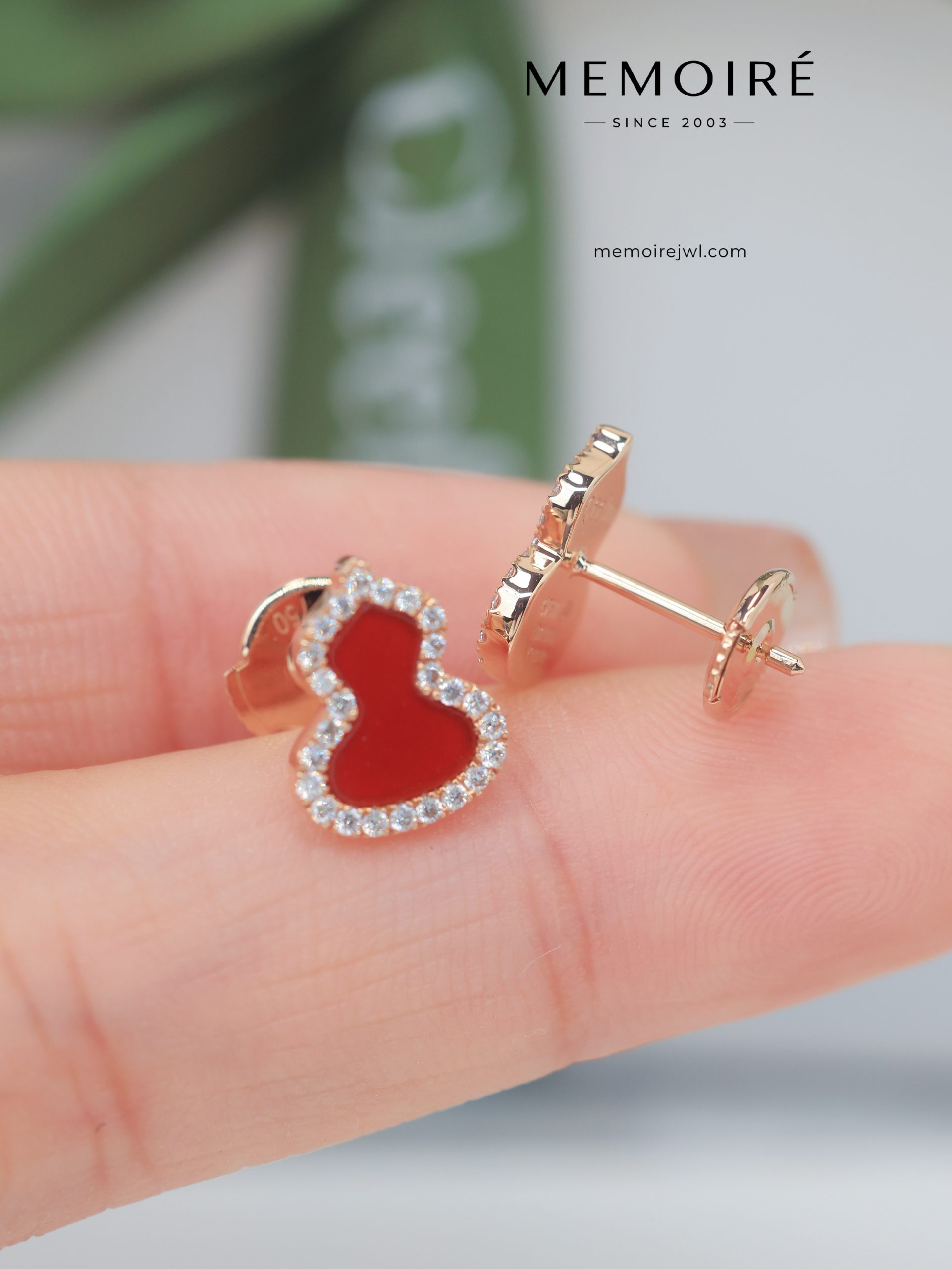 MEMOIRÉ Rose Gold Mini Red Agate Gourd Stud Earrings - Image 5