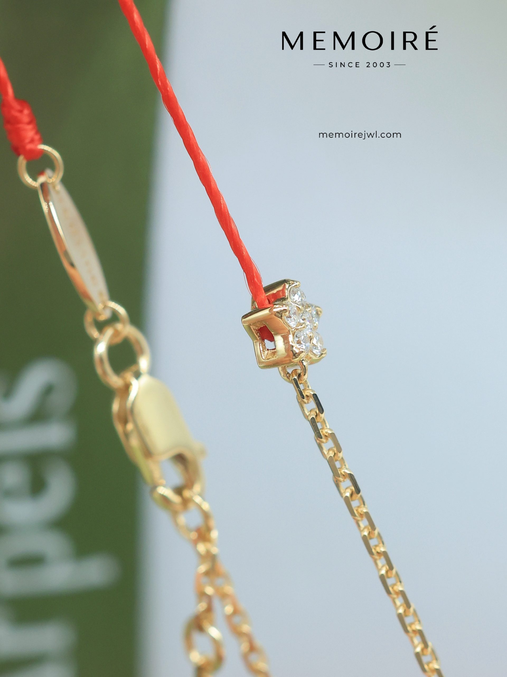 MEMOIRÉ Rose Gold 0.10ct Diamond Red String Bracelet - Image 3