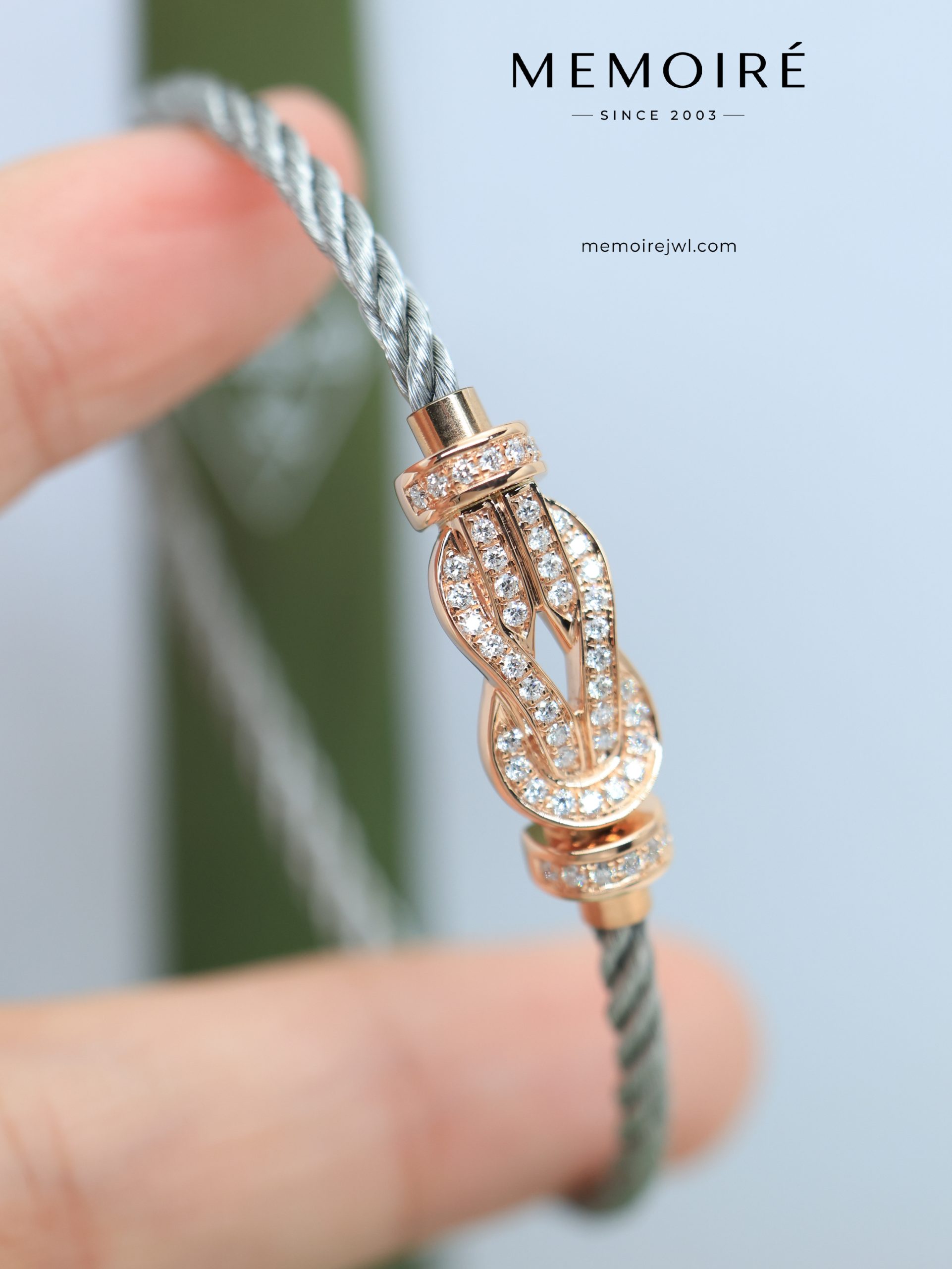 MEMOIRÉ Rose Gold Medium Full-Pave Figure-Eight Buckle Silver Nylon Cord Bracelet
