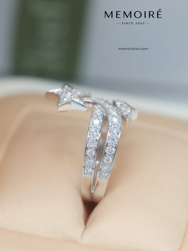 MEMOIRÉ White Gold Full-Pave Shooting Star Ring