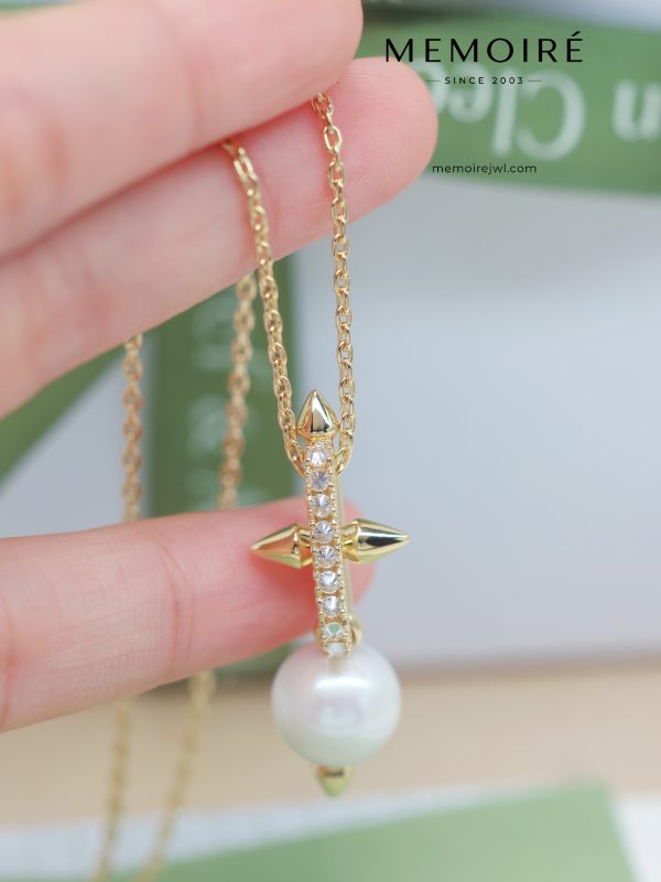 MEMOIRÉ Yellow Gold Spike & Diamond Pearl Necklace
